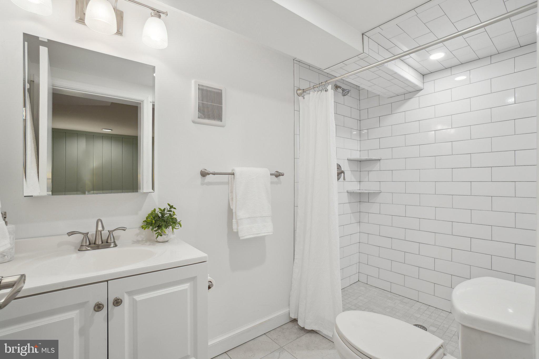 AURORA HILLS - Residential