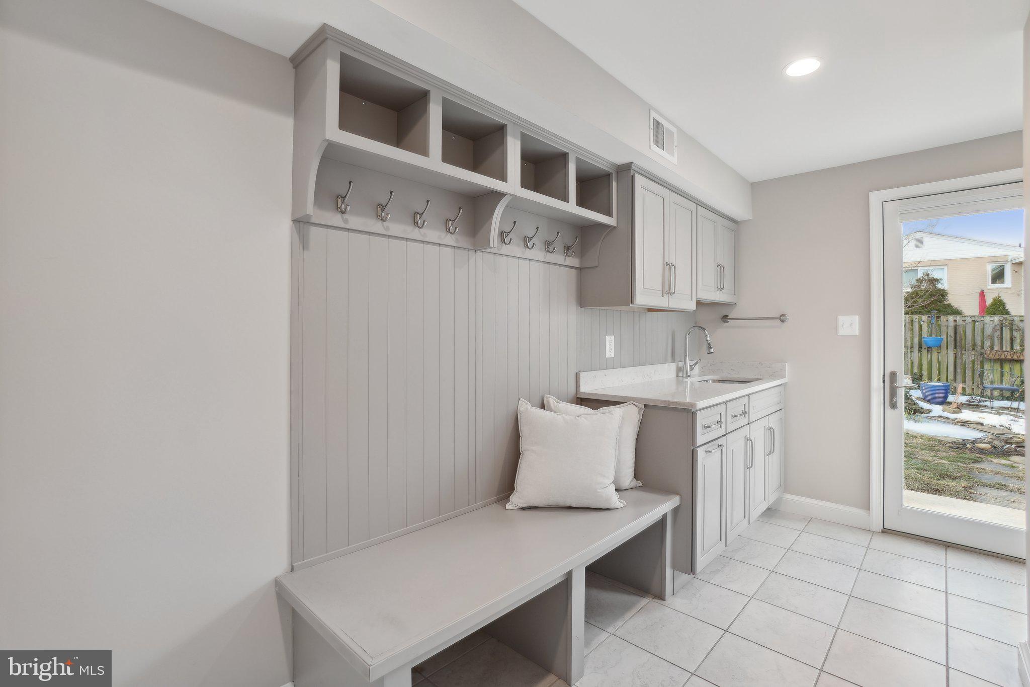 AURORA HILLS - Residential