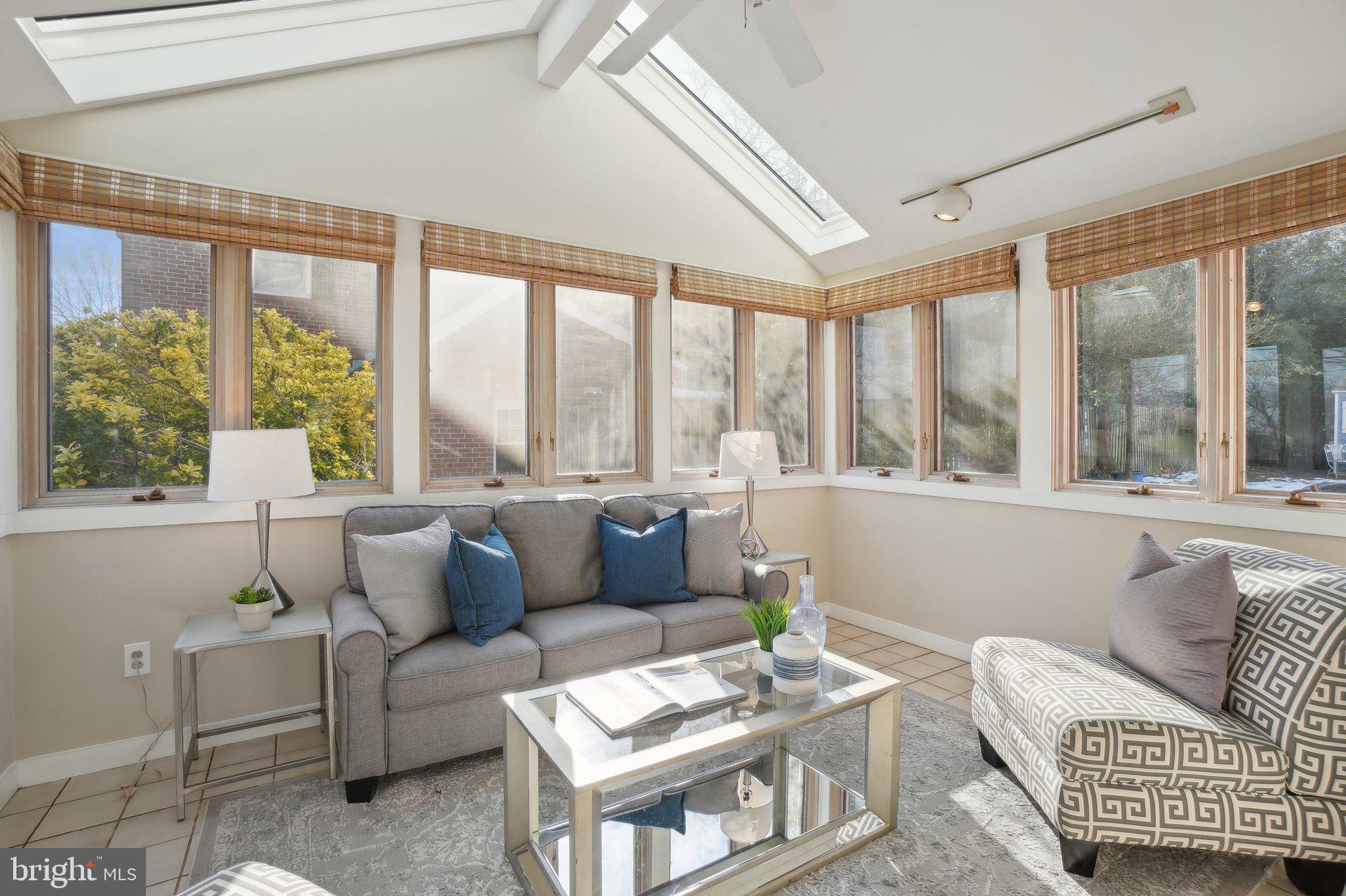 AURORA HILLS - Residential