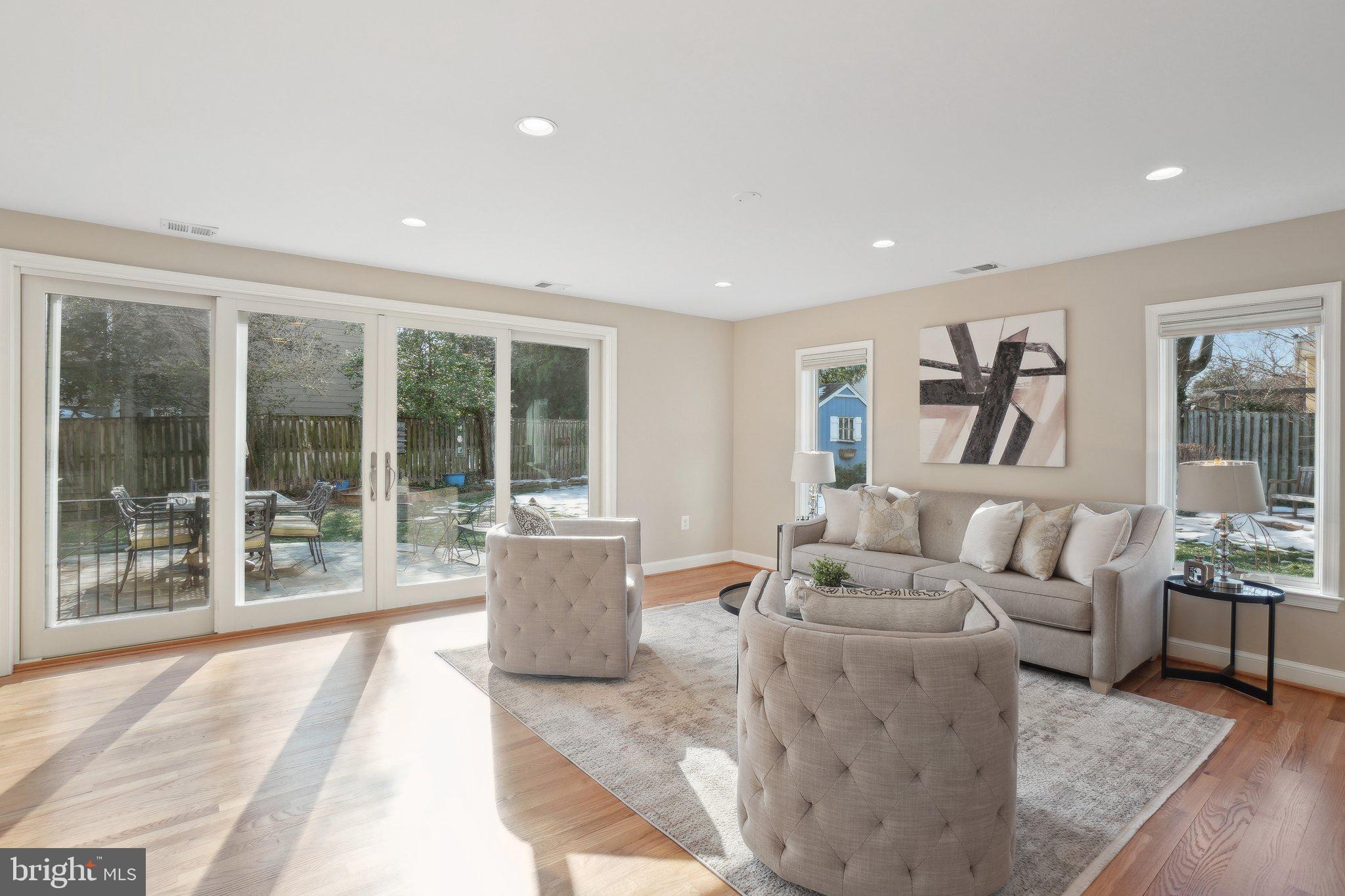 AURORA HILLS - Residential