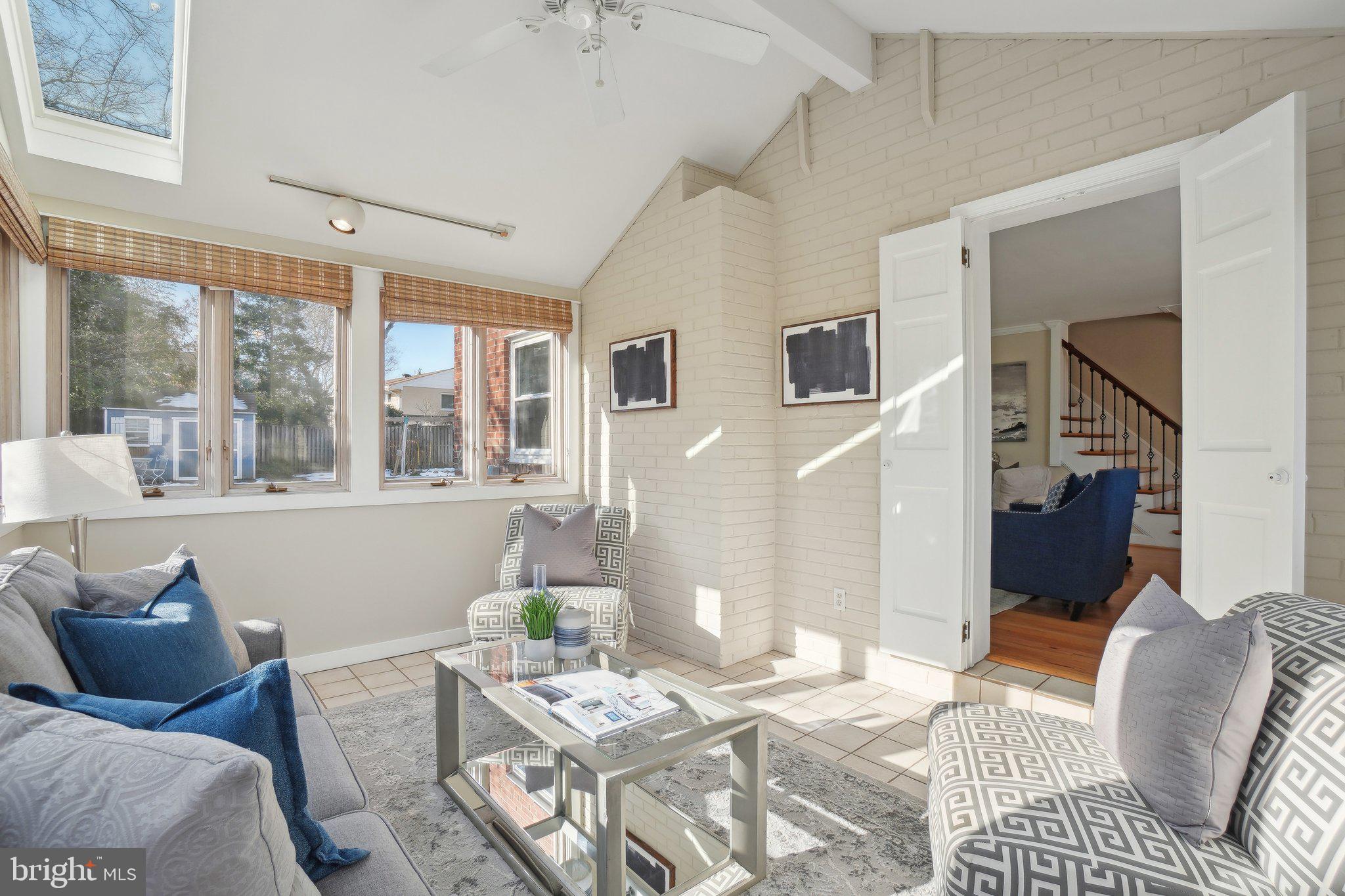 AURORA HILLS - Residential