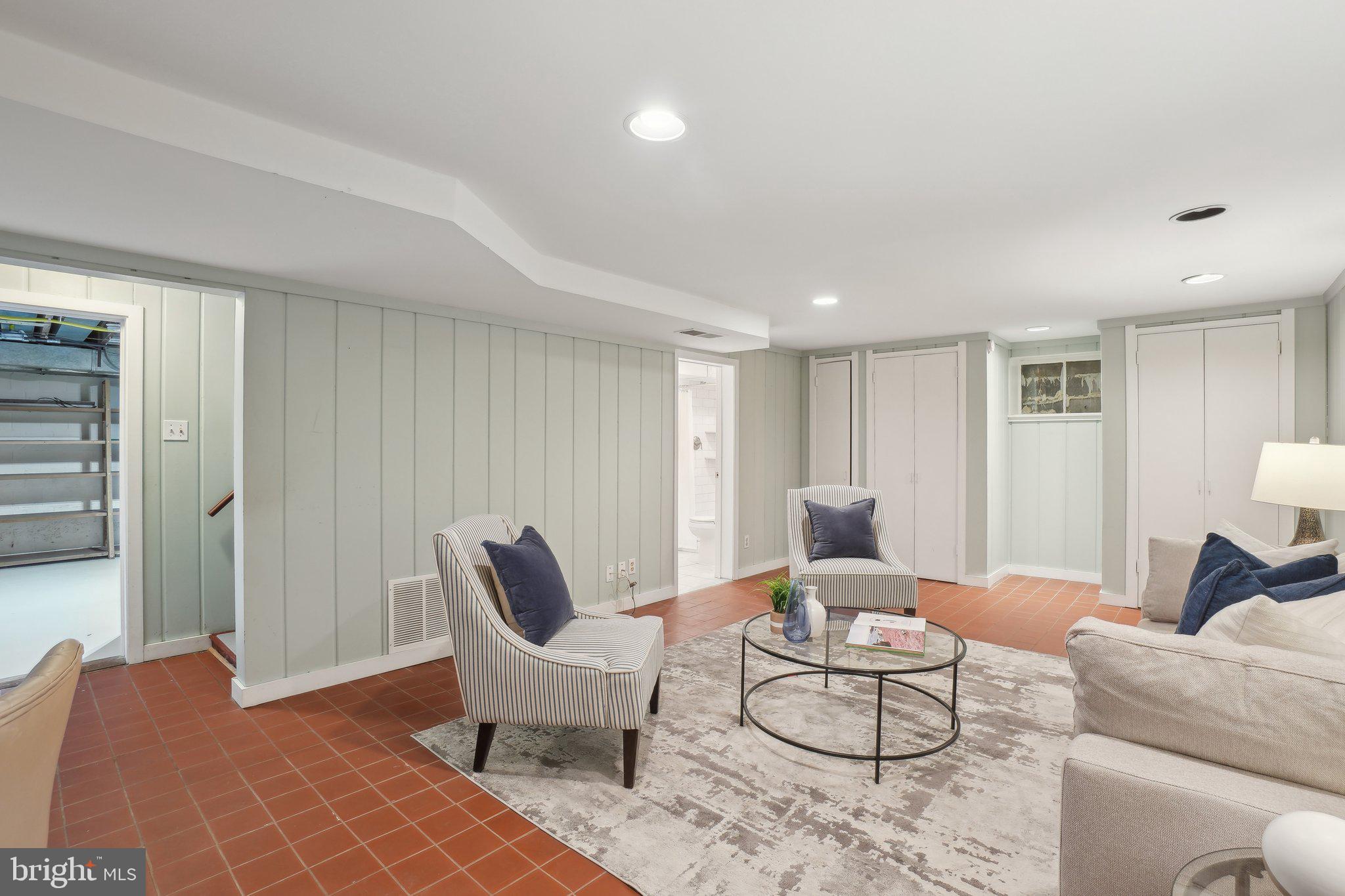 AURORA HILLS - Residential