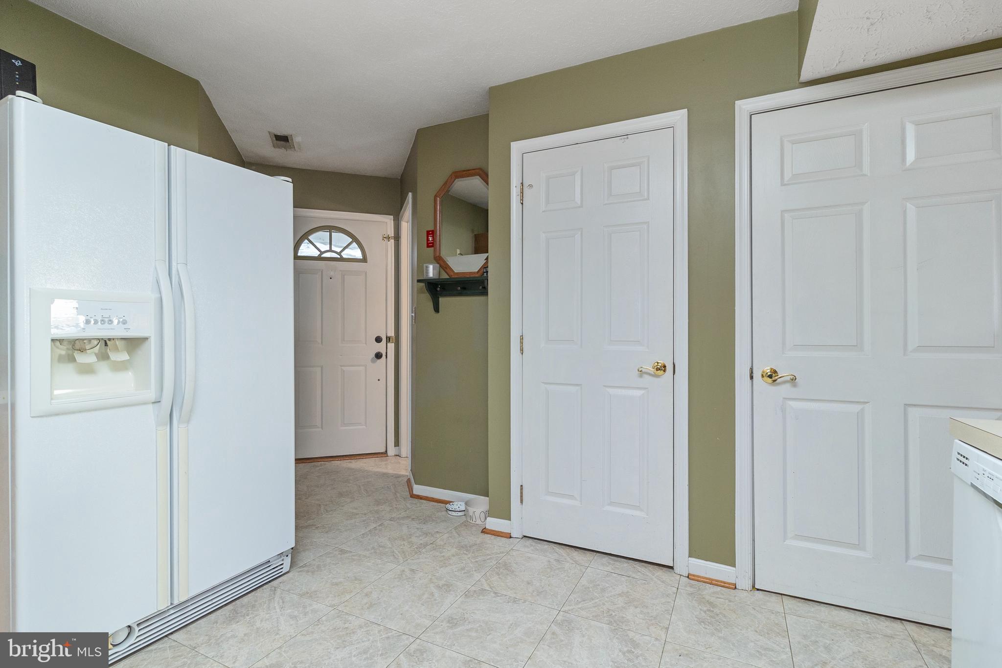 HICKORY HILLS - Residential