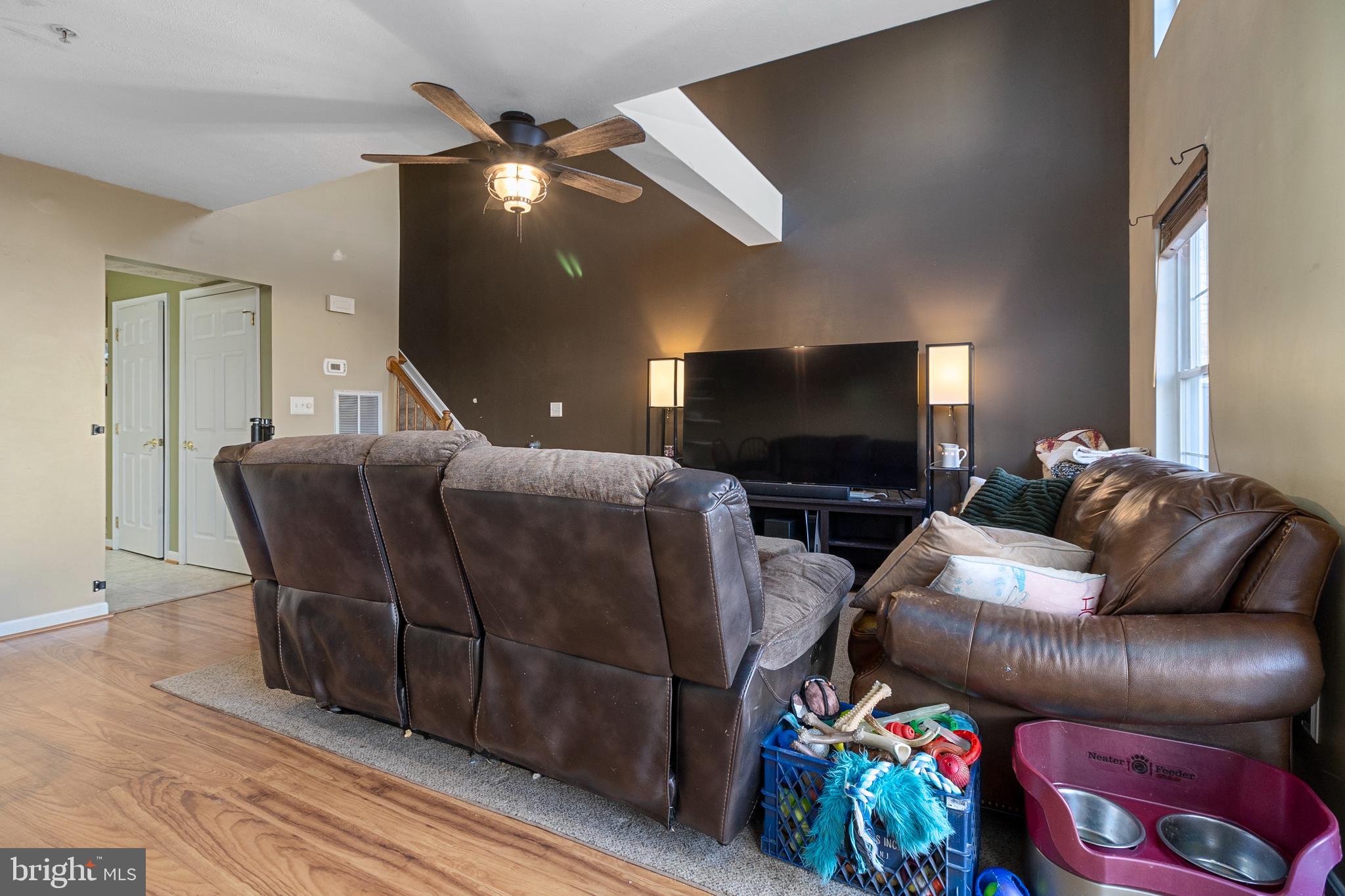 HICKORY HILLS - Residential