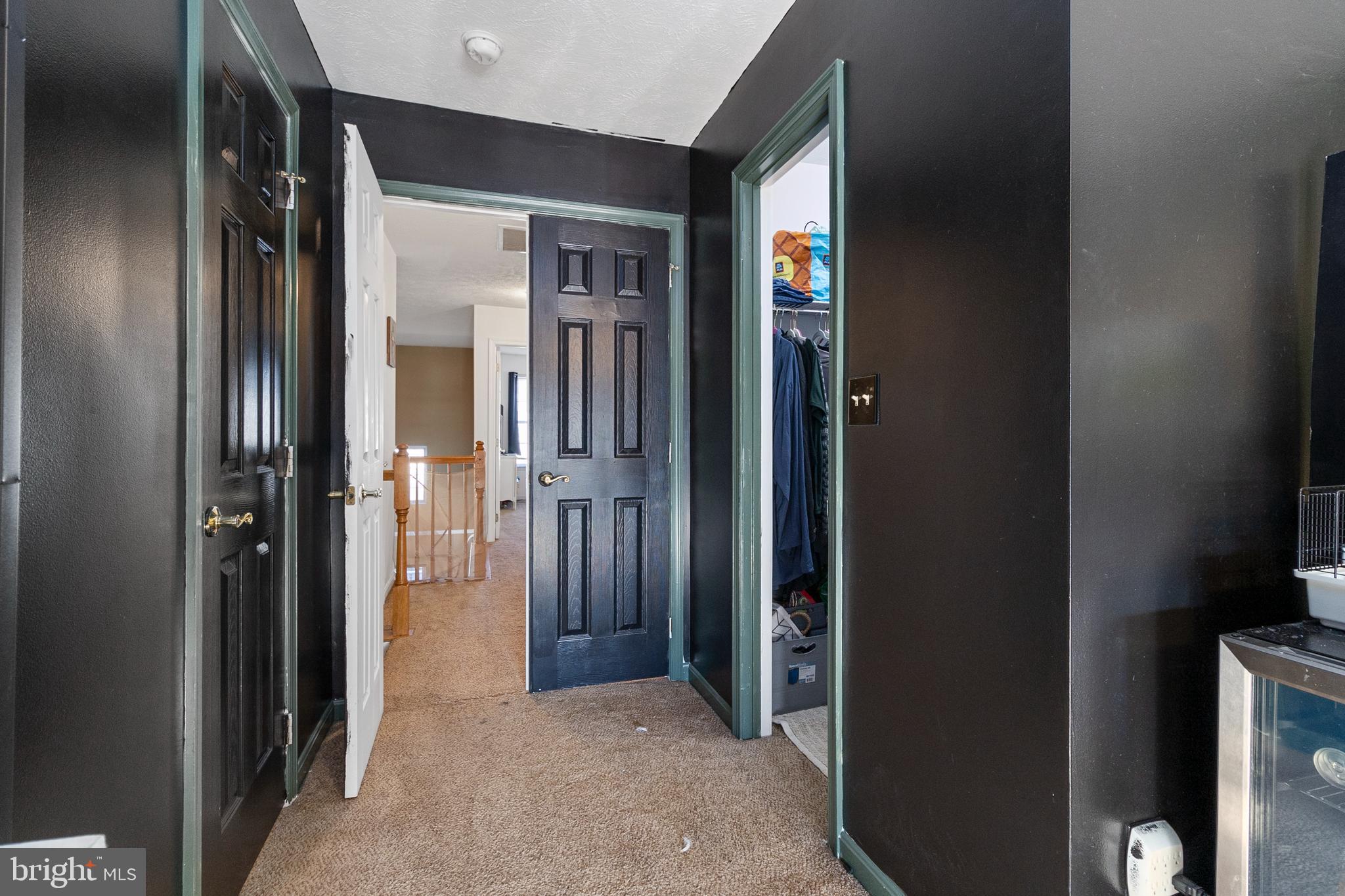 HICKORY HILLS - Residential