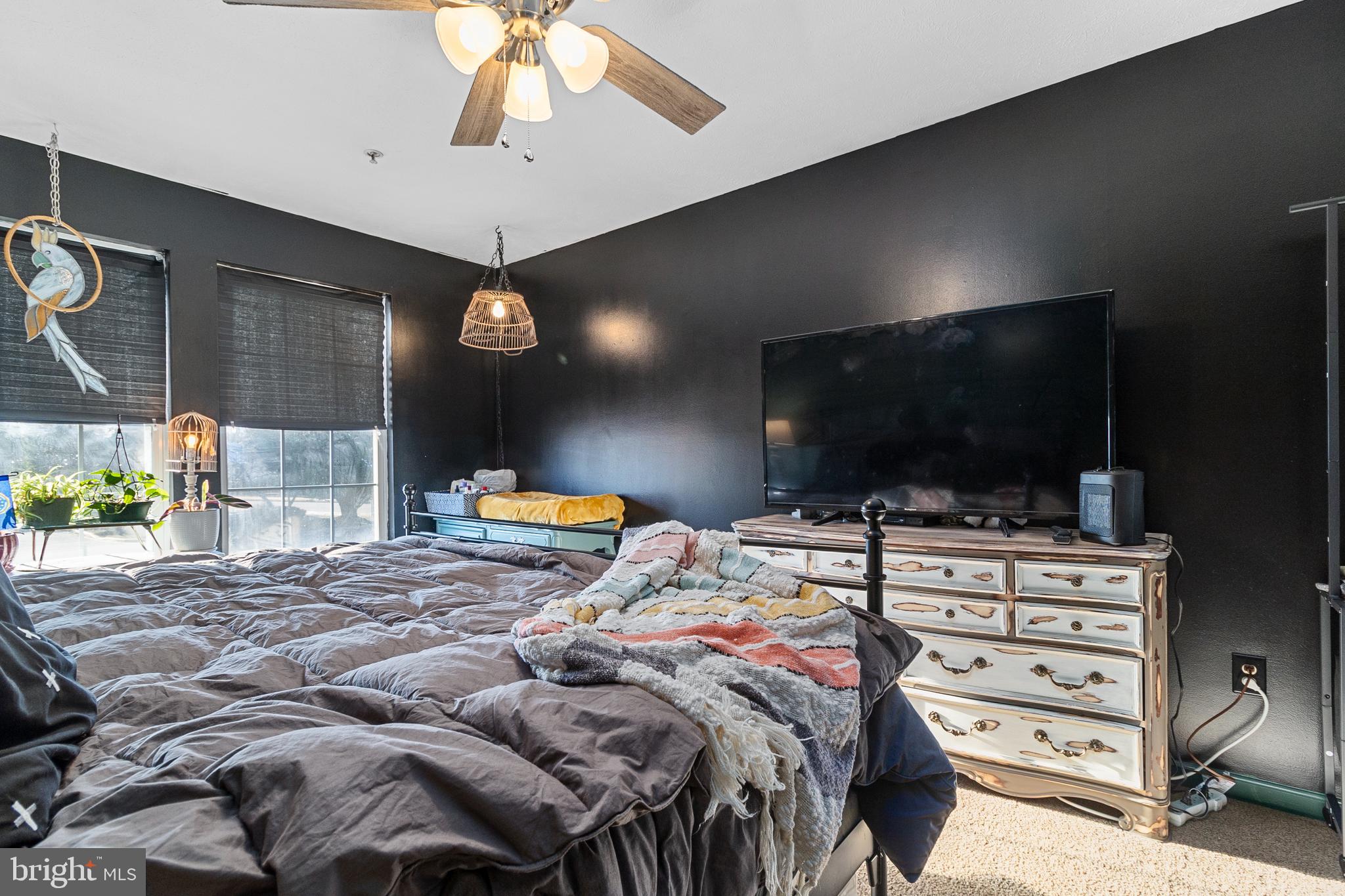 HICKORY HILLS - Residential