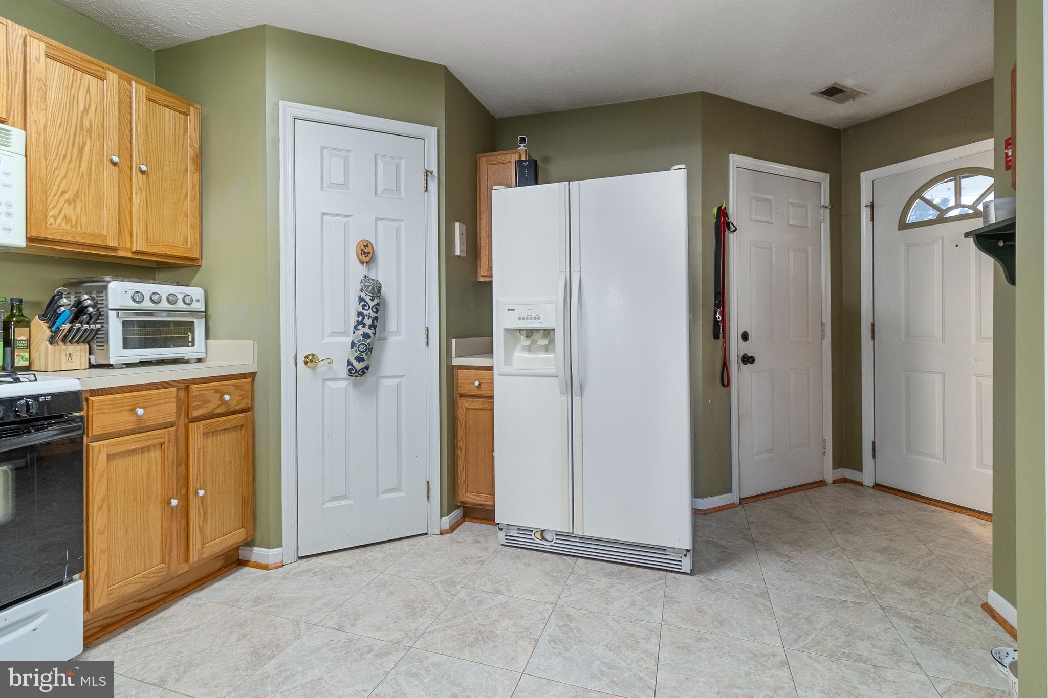 HICKORY HILLS - Residential