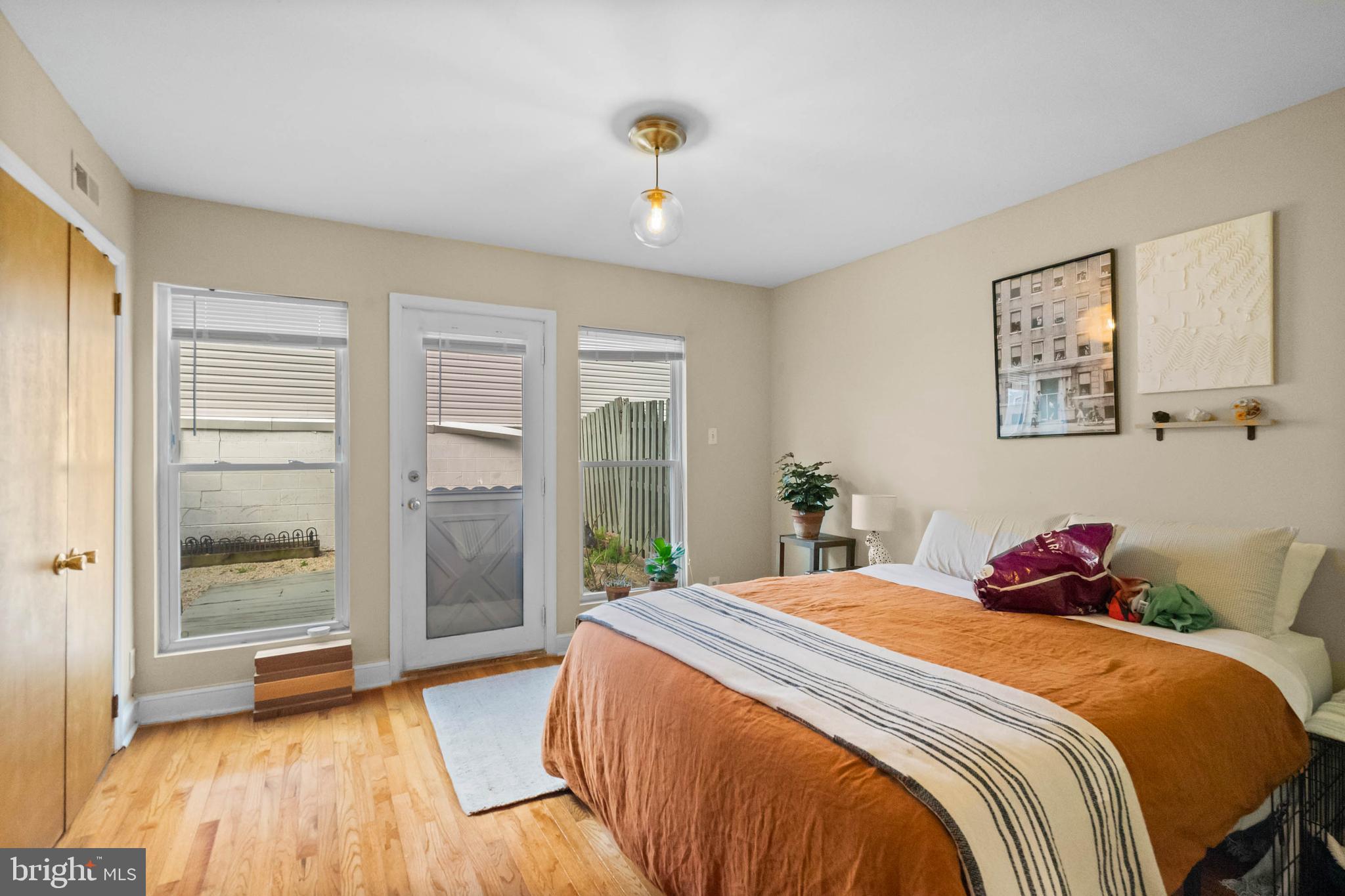 GRADUATE HOSPITAL - Residential Income