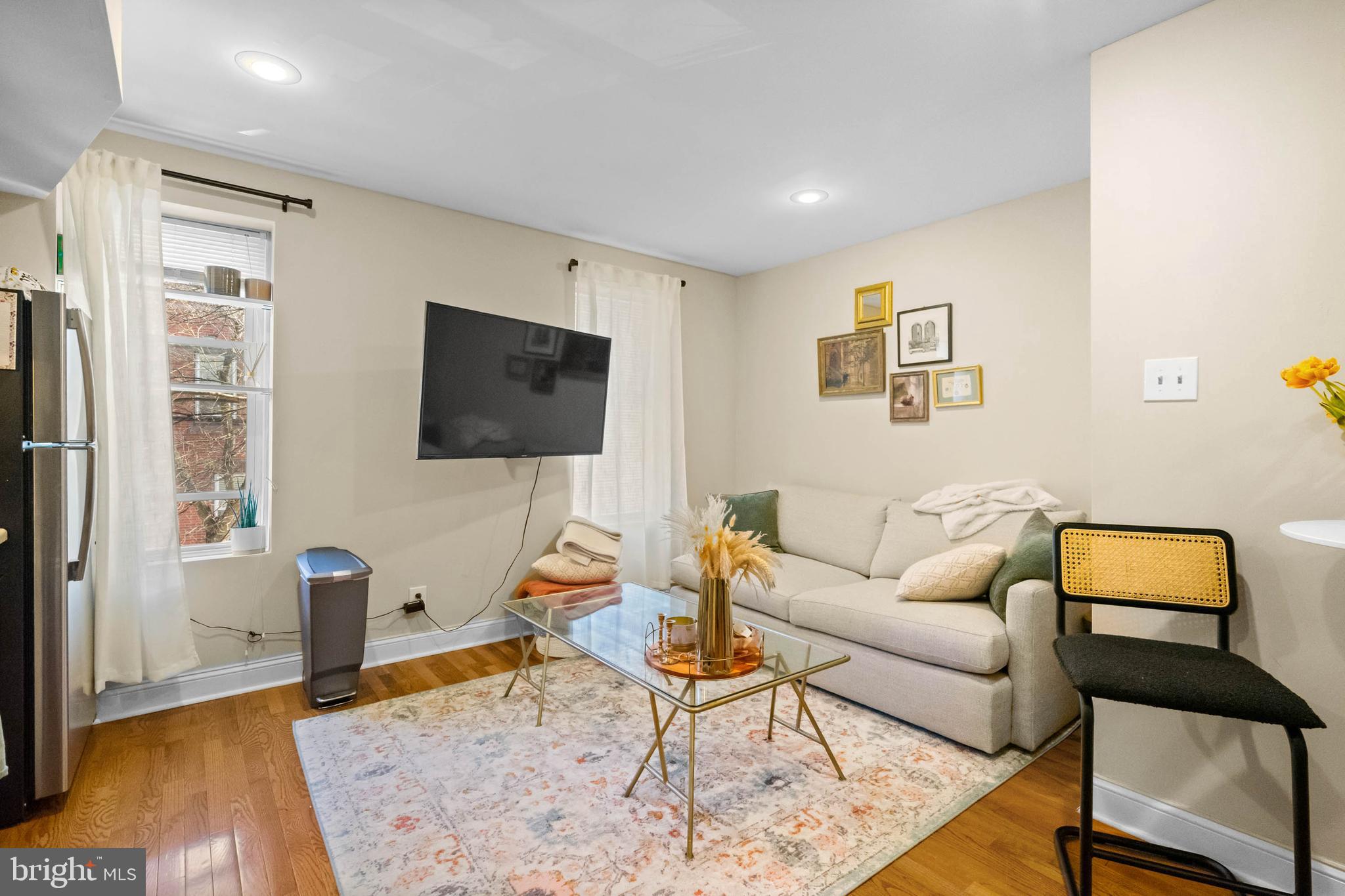 GRADUATE HOSPITAL - Residential Income