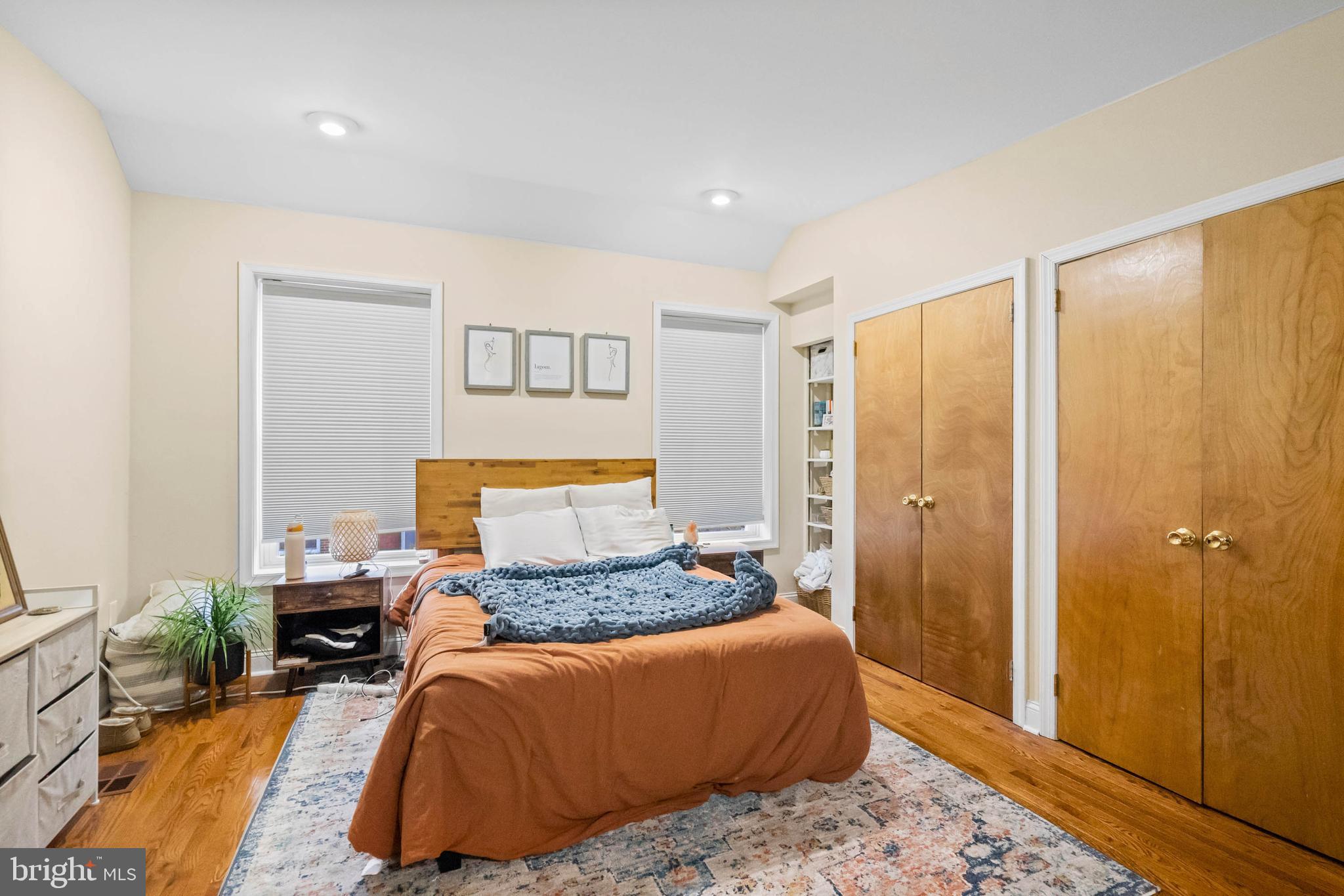 GRADUATE HOSPITAL - Residential Income