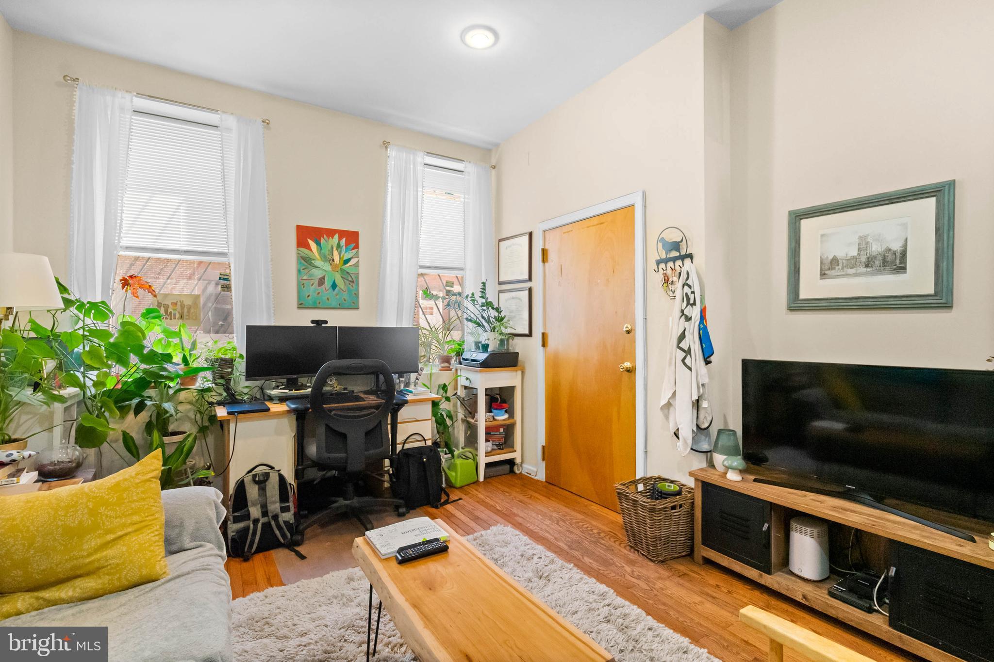 GRADUATE HOSPITAL - Residential Income