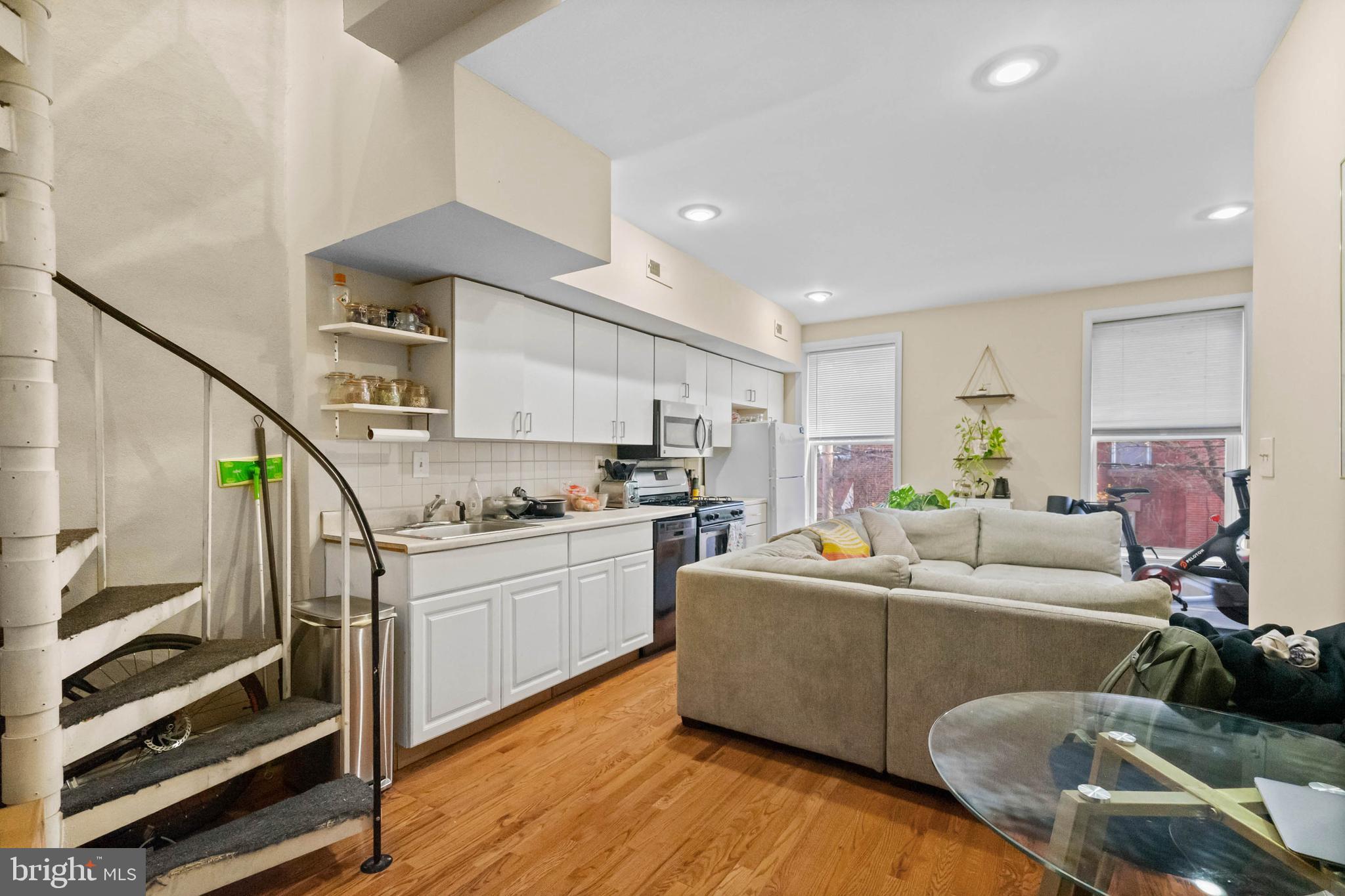 GRADUATE HOSPITAL - Residential Income