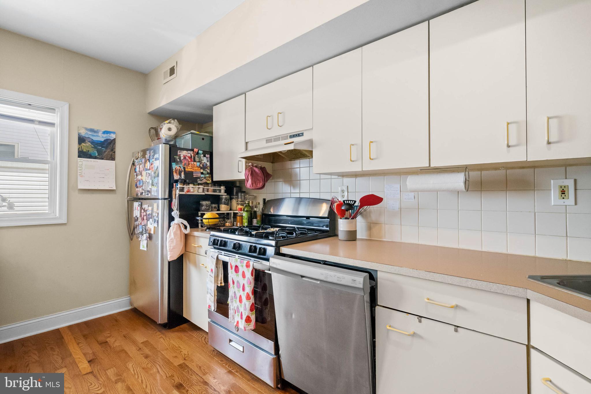 GRADUATE HOSPITAL - Residential Income