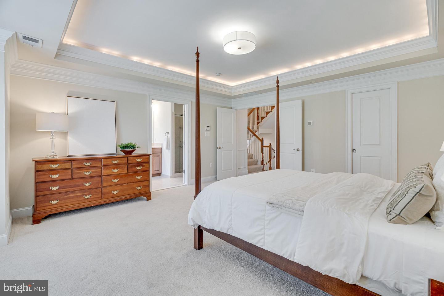 MCLEAN COVE - Residential Lease