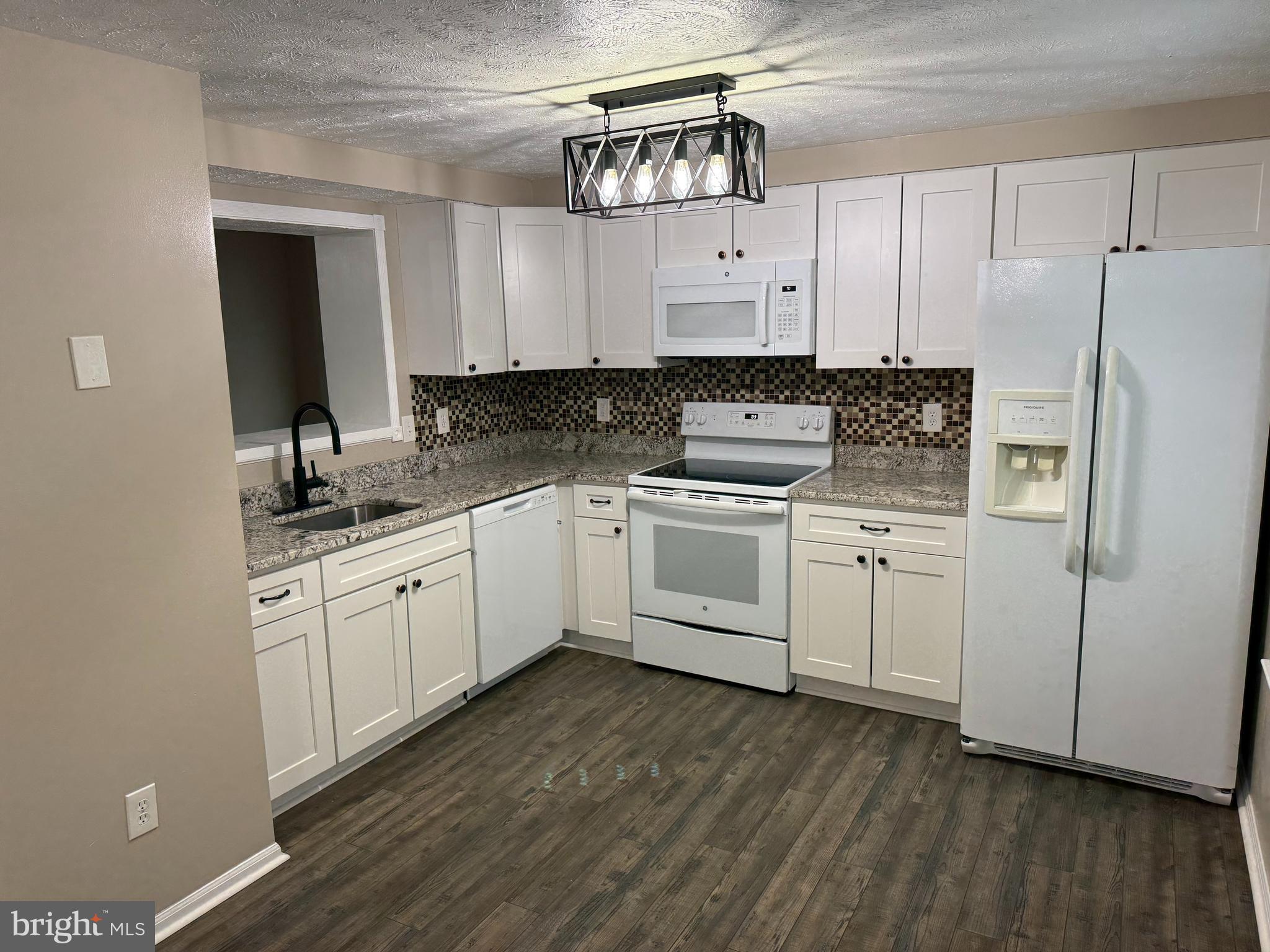 STEPHENS RIDGE - Residential