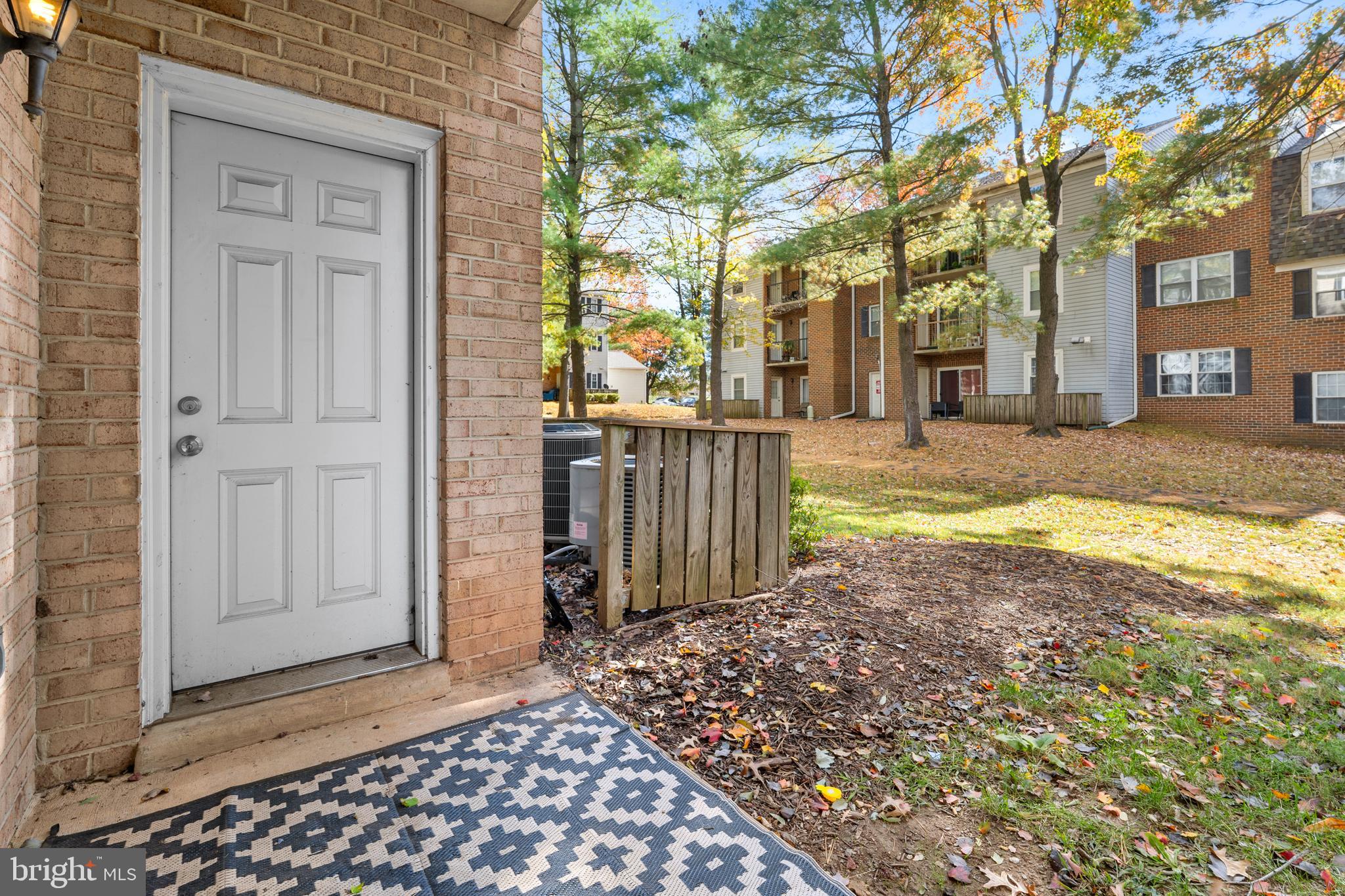 FLOWER HILL - Residential