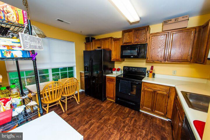 VILLAGES OF SALEM STATION - Residential