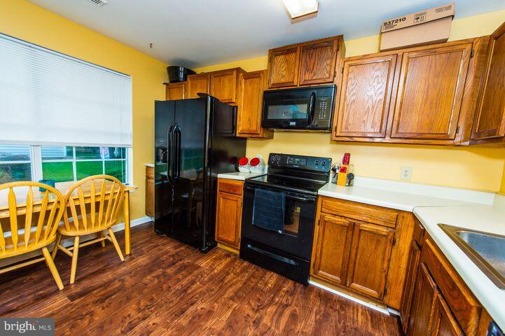 VILLAGES OF SALEM STATION - Residential