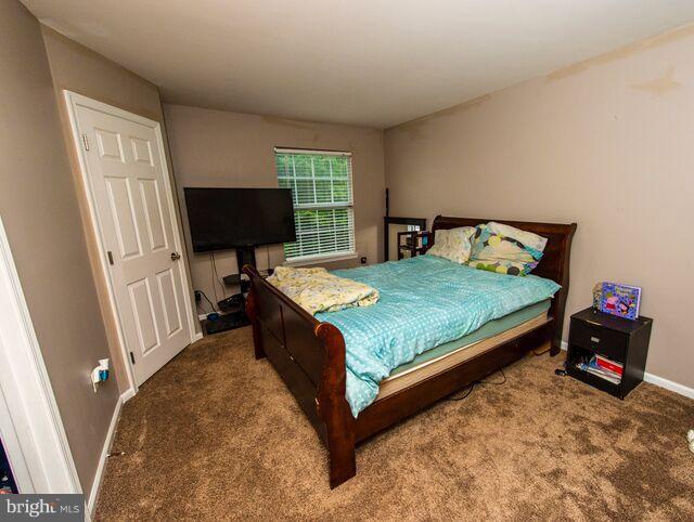 VILLAGES OF SALEM STATION - Residential