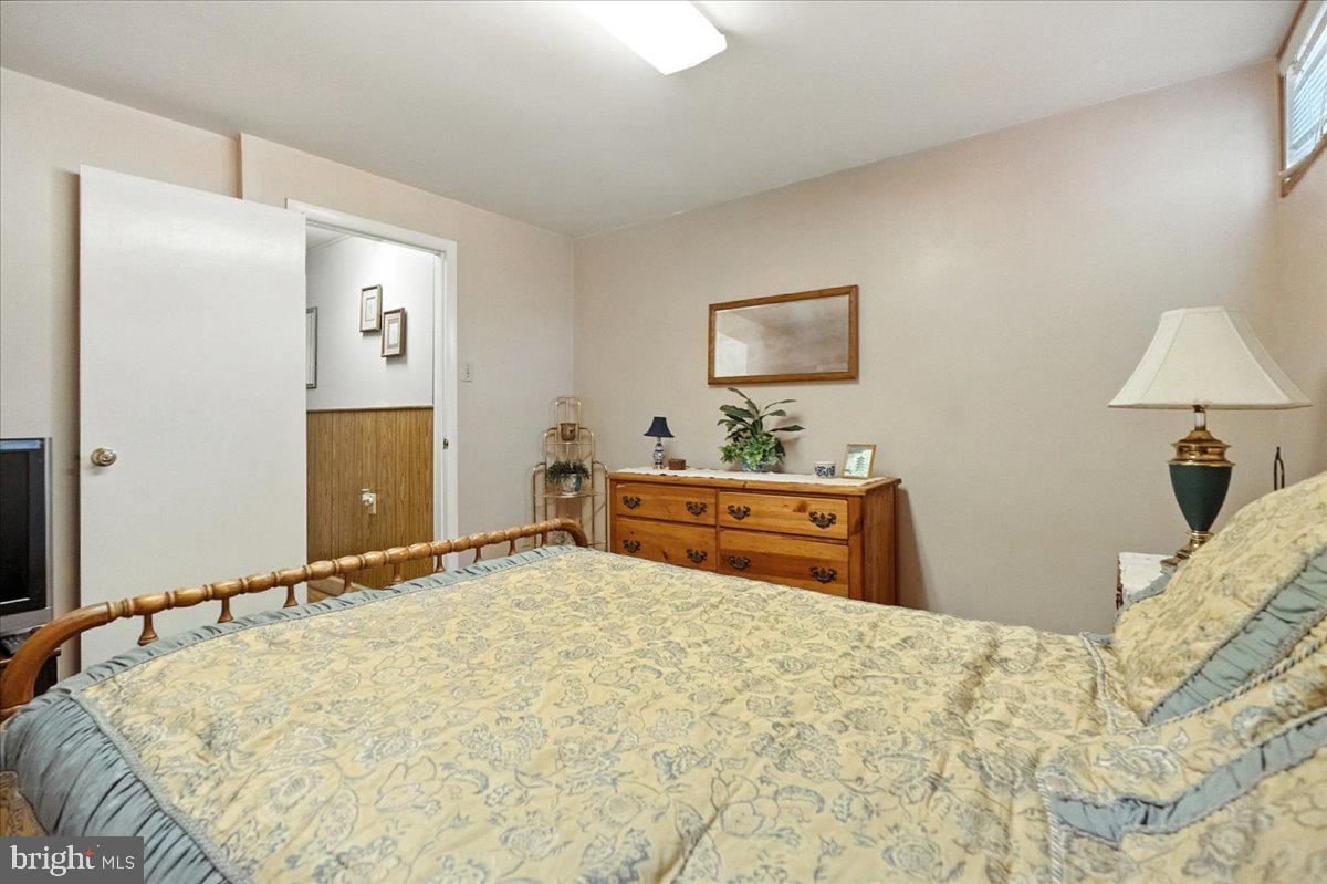 4105 TAUNTON DRIVE