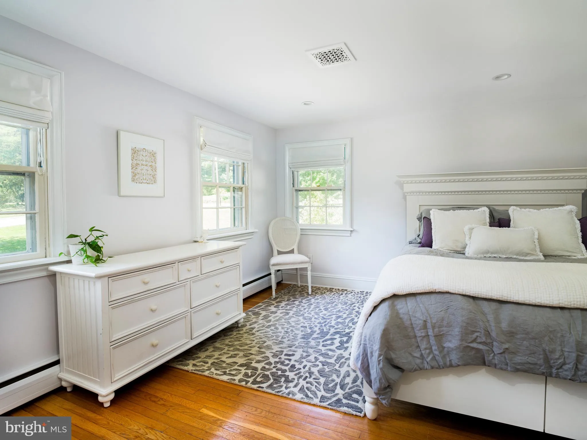 Newtown Square, Pennsylvania 19073, United States, 5 Bedrooms Bedrooms, ,4 BathroomsBathrooms,Residential,Coming Soon,220428