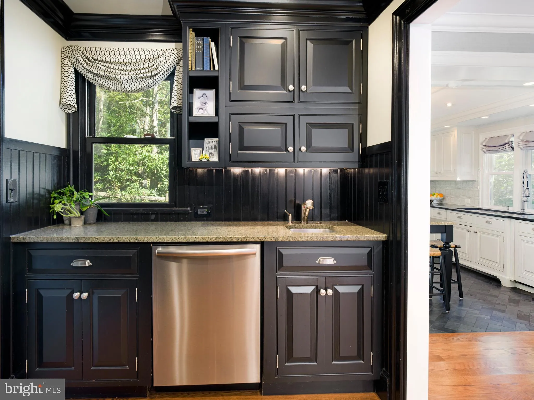 Newtown Square, Pennsylvania 19073, United States, 5 Bedrooms Bedrooms, ,4 BathroomsBathrooms,Residential,Coming Soon,220428