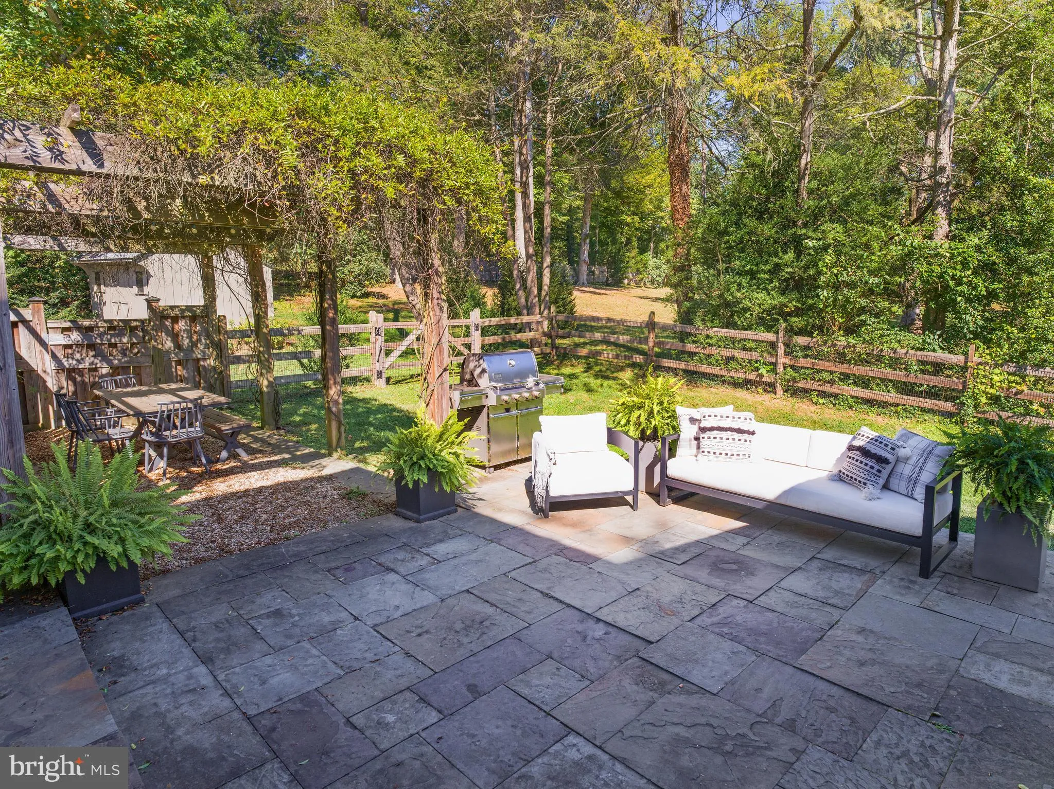 Newtown Square, Pennsylvania 19073, United States, 5 Bedrooms Bedrooms, ,4 BathroomsBathrooms,Residential,Coming Soon,220428