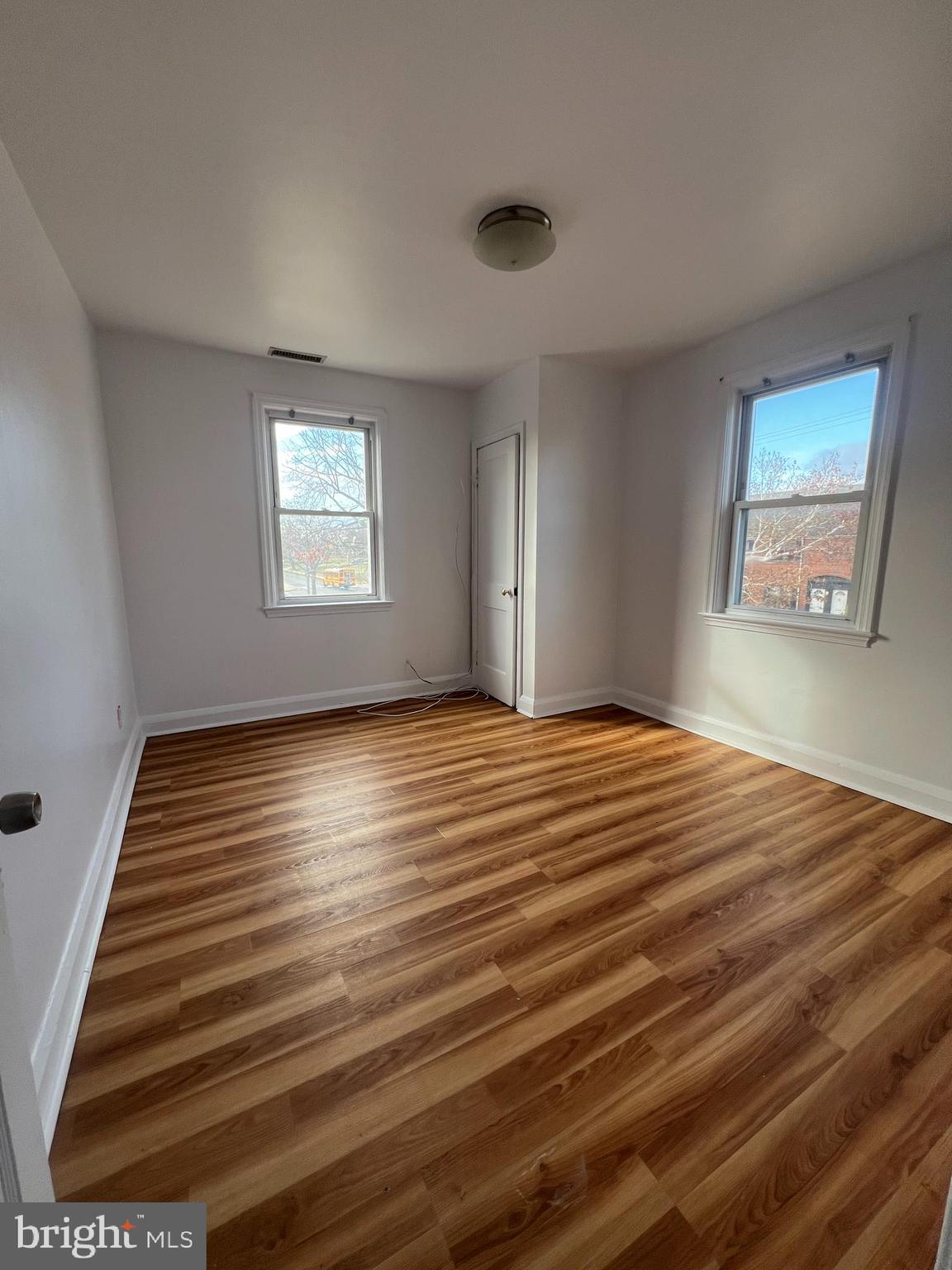 DUNDALK - Residential Lease