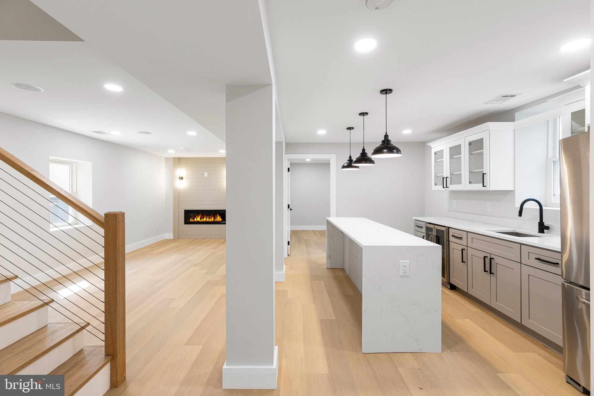 SILVER SPRING - Residential