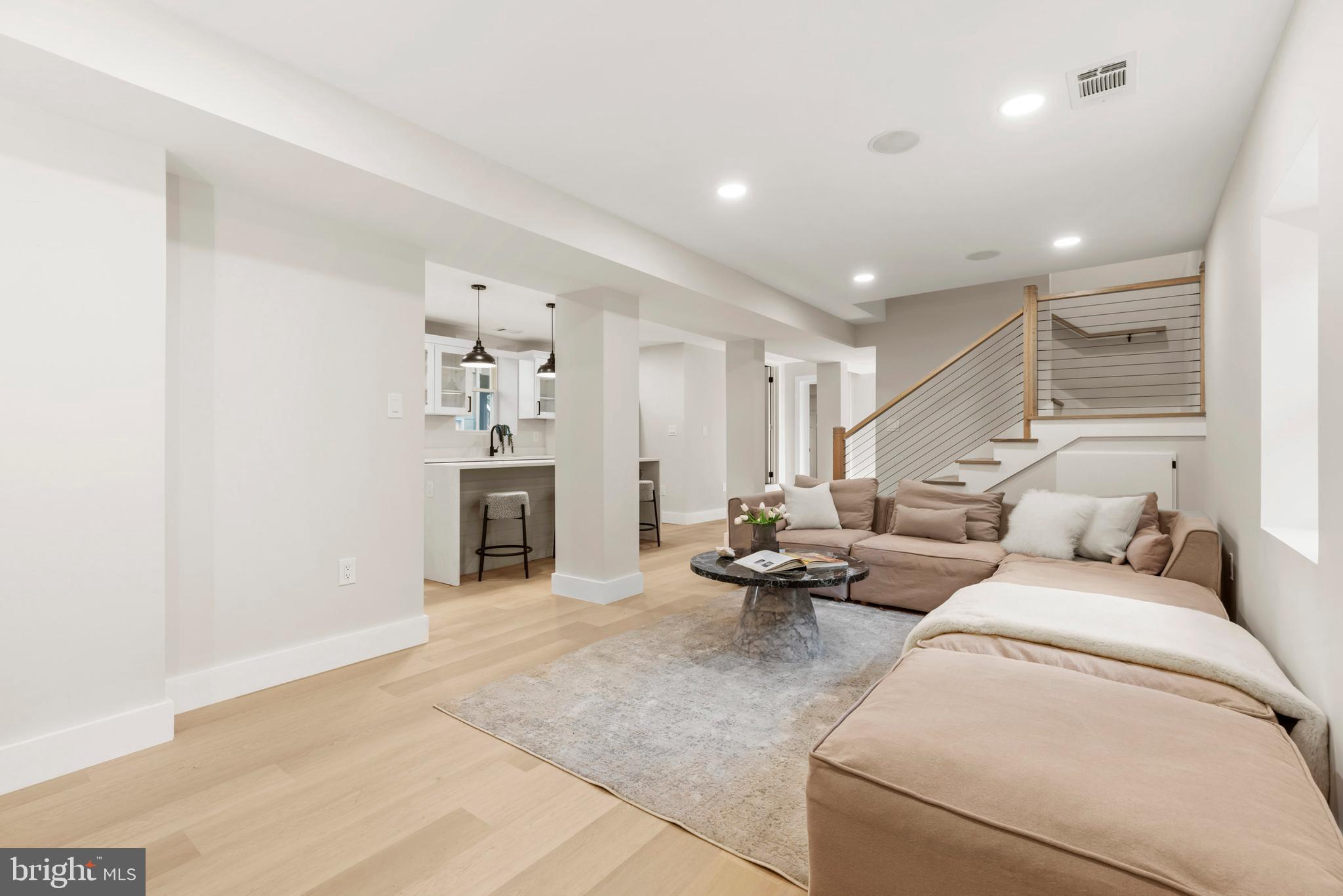 SILVER SPRING - Residential