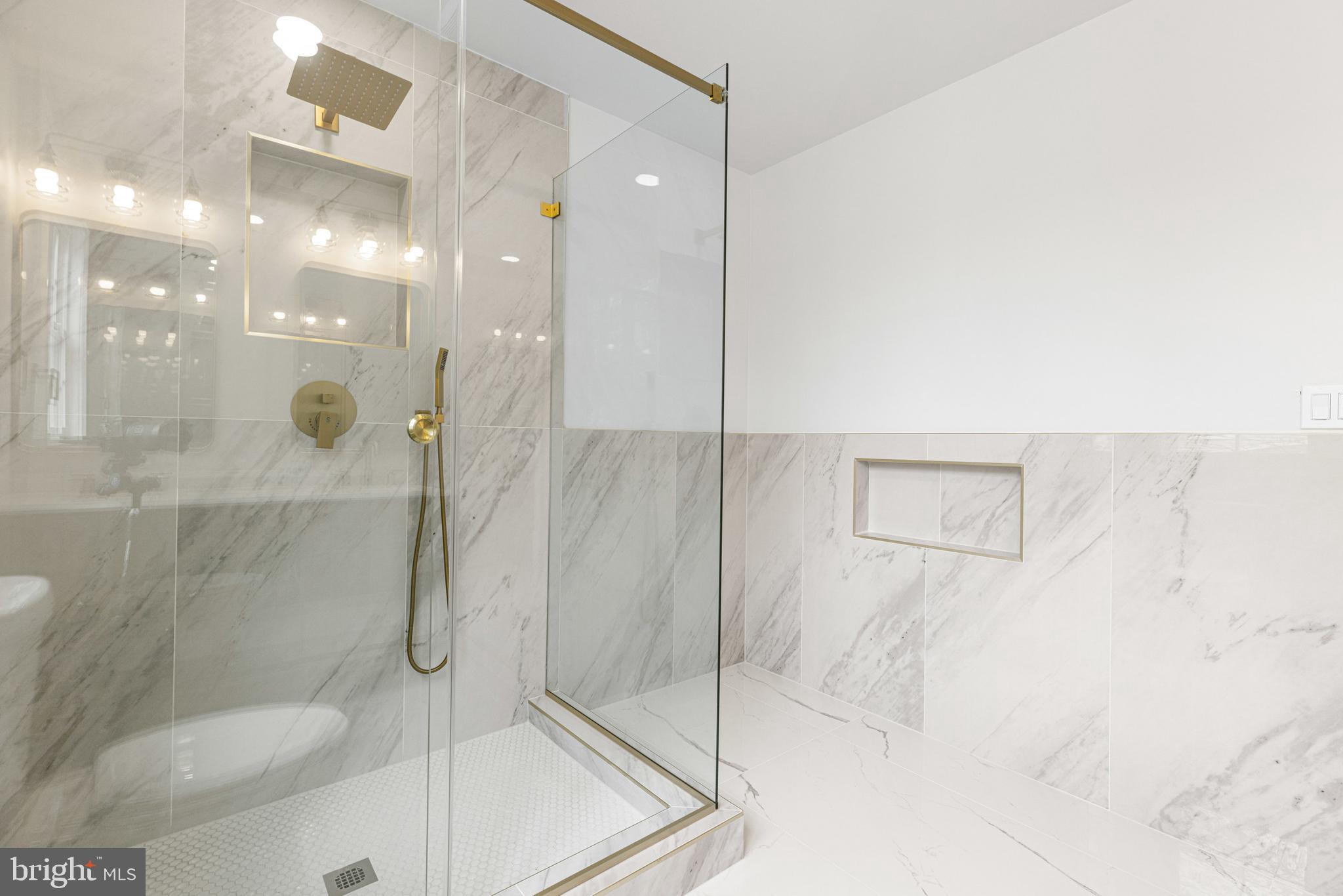 SILVER SPRING - Residential