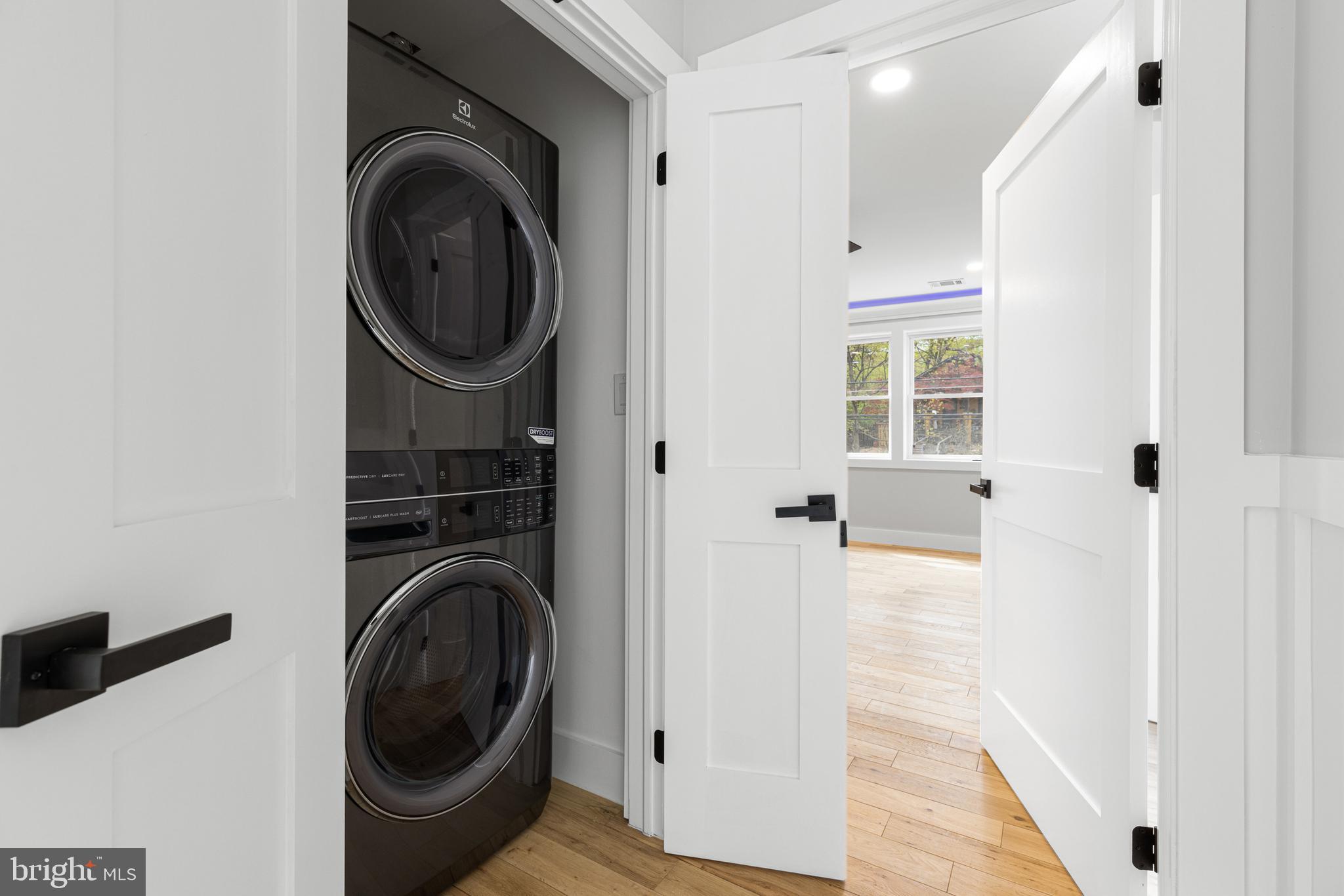 SILVER SPRING - Residential