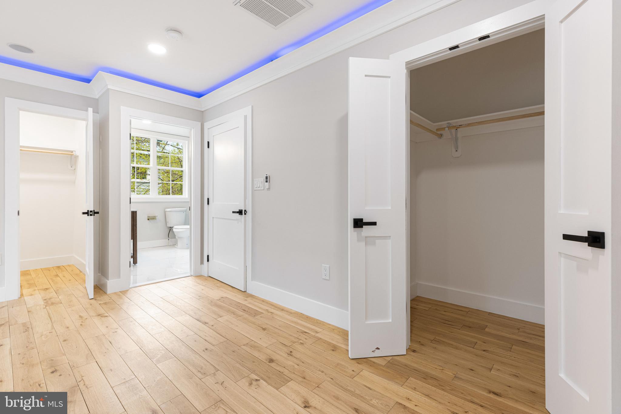 SILVER SPRING - Residential