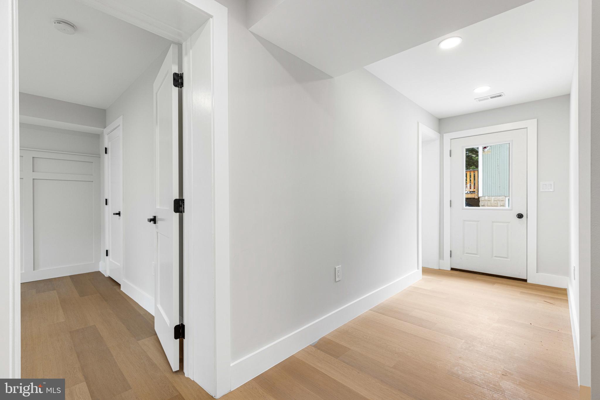 SILVER SPRING - Residential