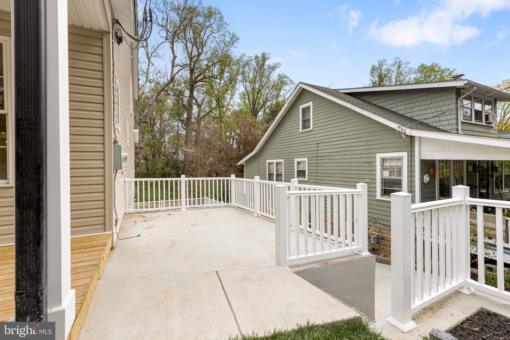 SILVER SPRING - Residential