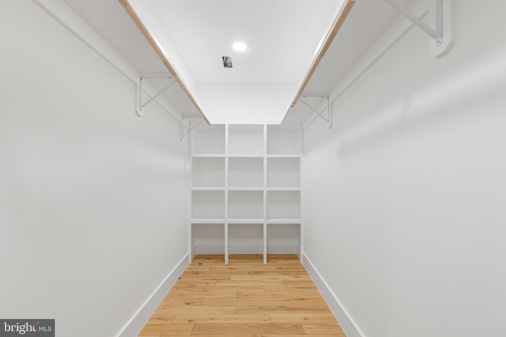 SILVER SPRING - Residential