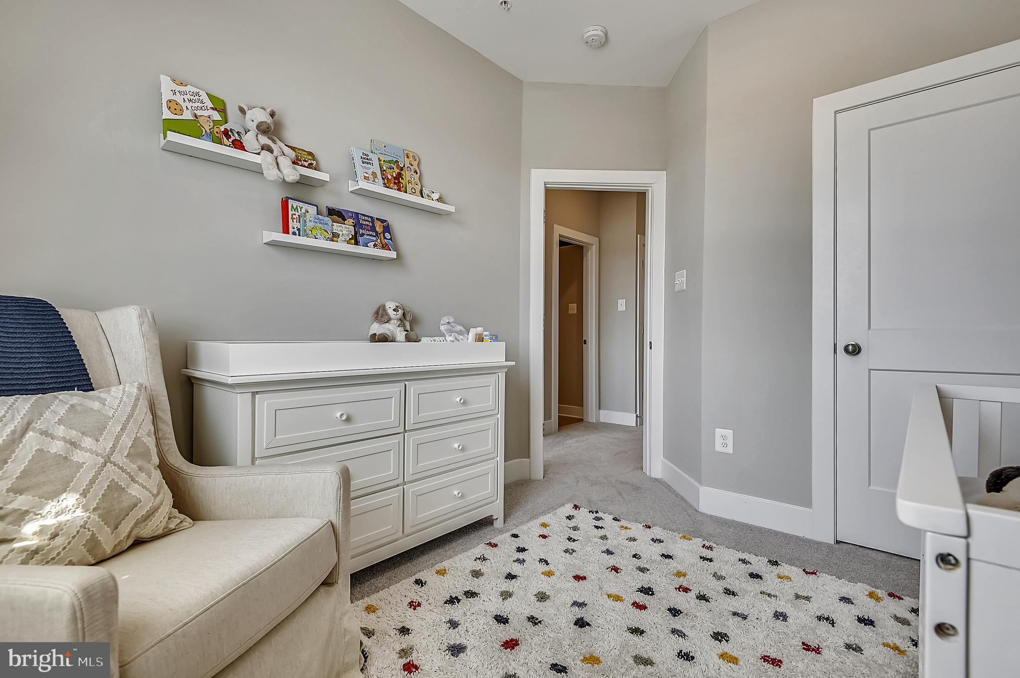 MANNING SQUARE TOWNS - Residential