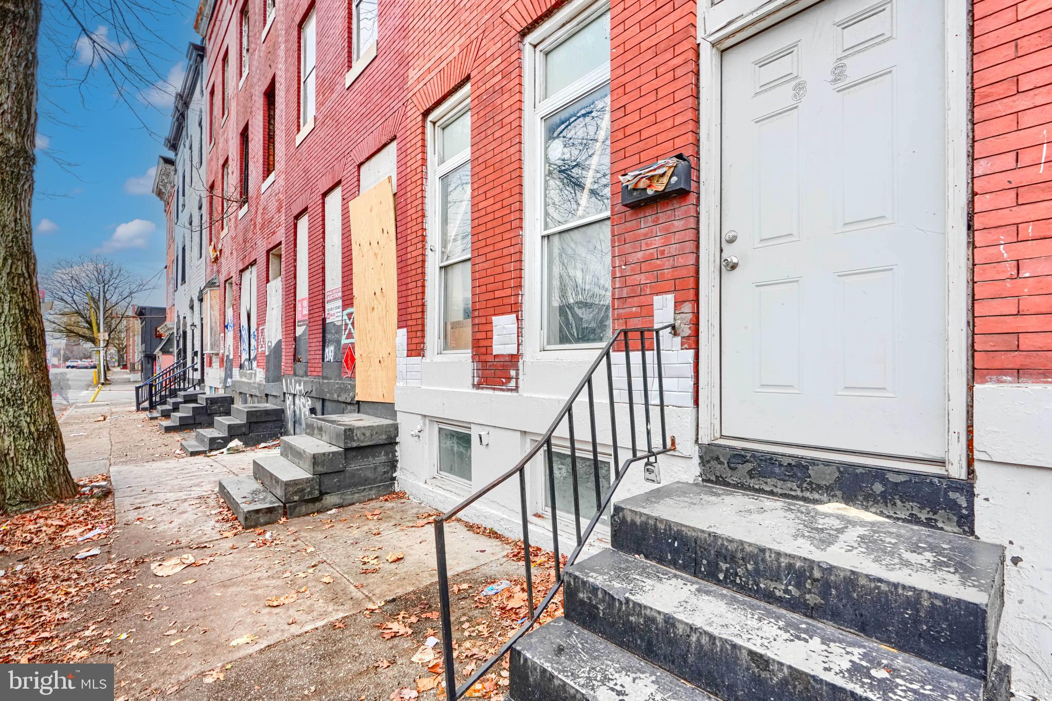 JOHNSTON SQUARE - Residential