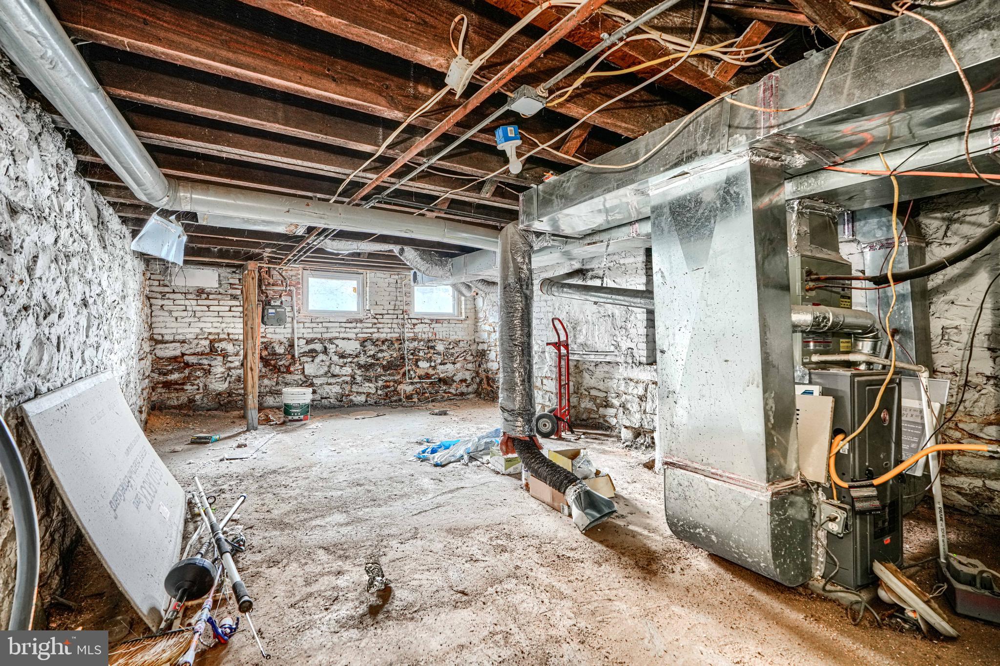 JOHNSTON SQUARE - Residential