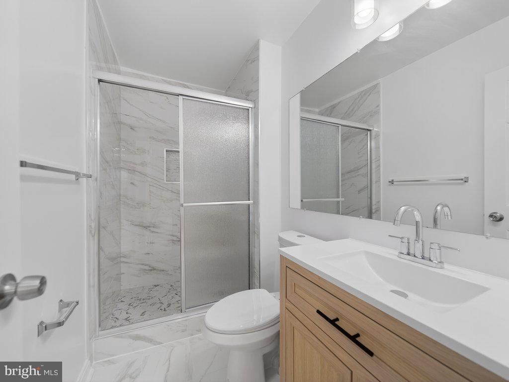 COLONY PARK - Residential