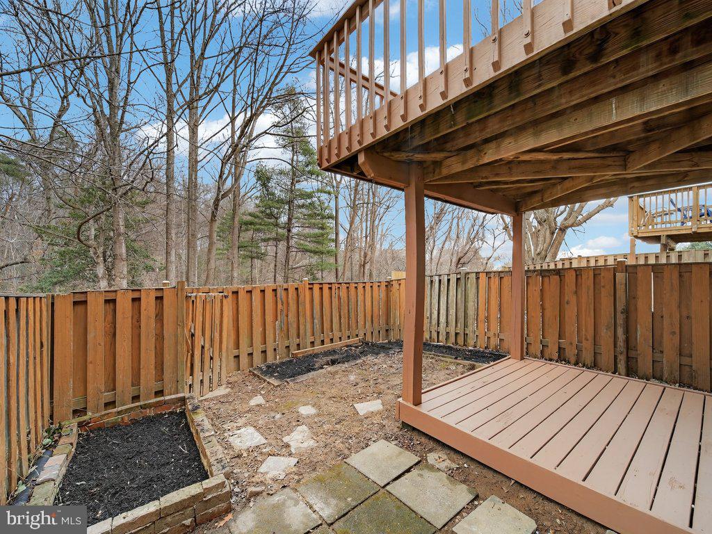 COLONY PARK - Residential