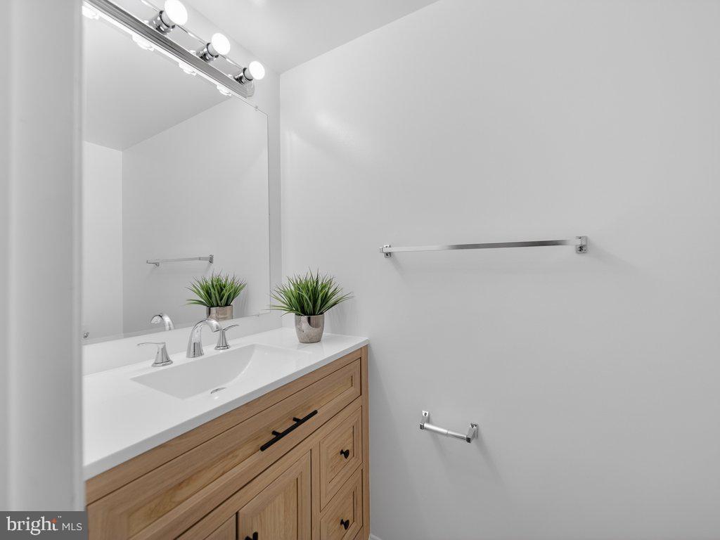 COLONY PARK - Residential