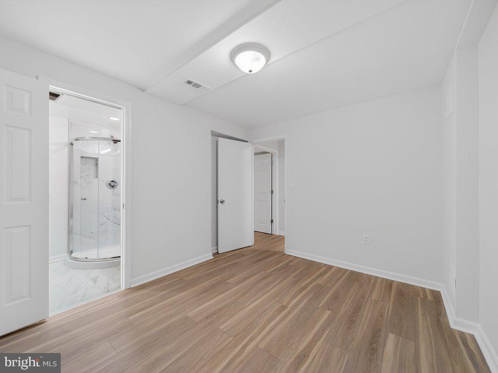 COLONY PARK - Residential