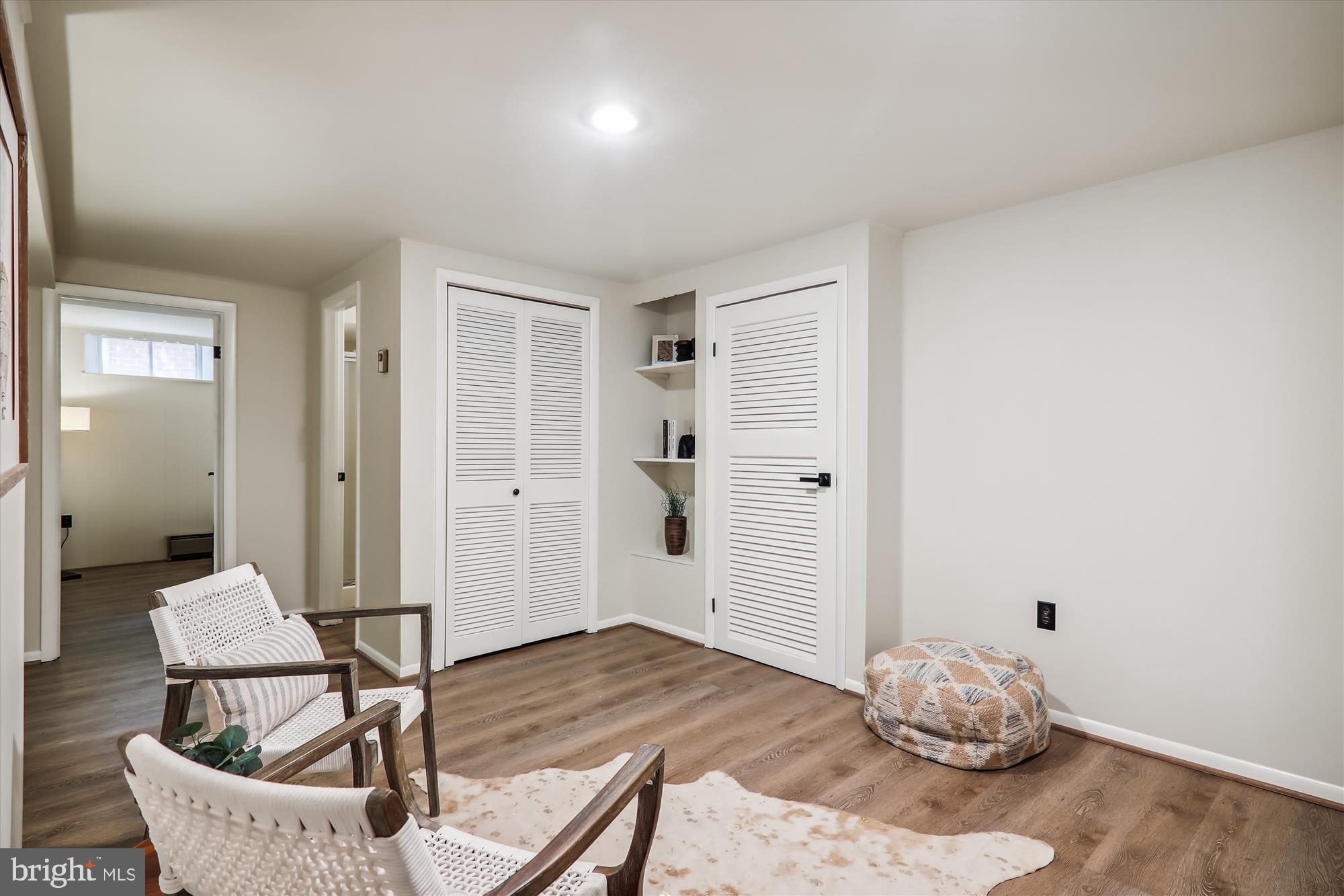 HOLLYWOOD - Residential