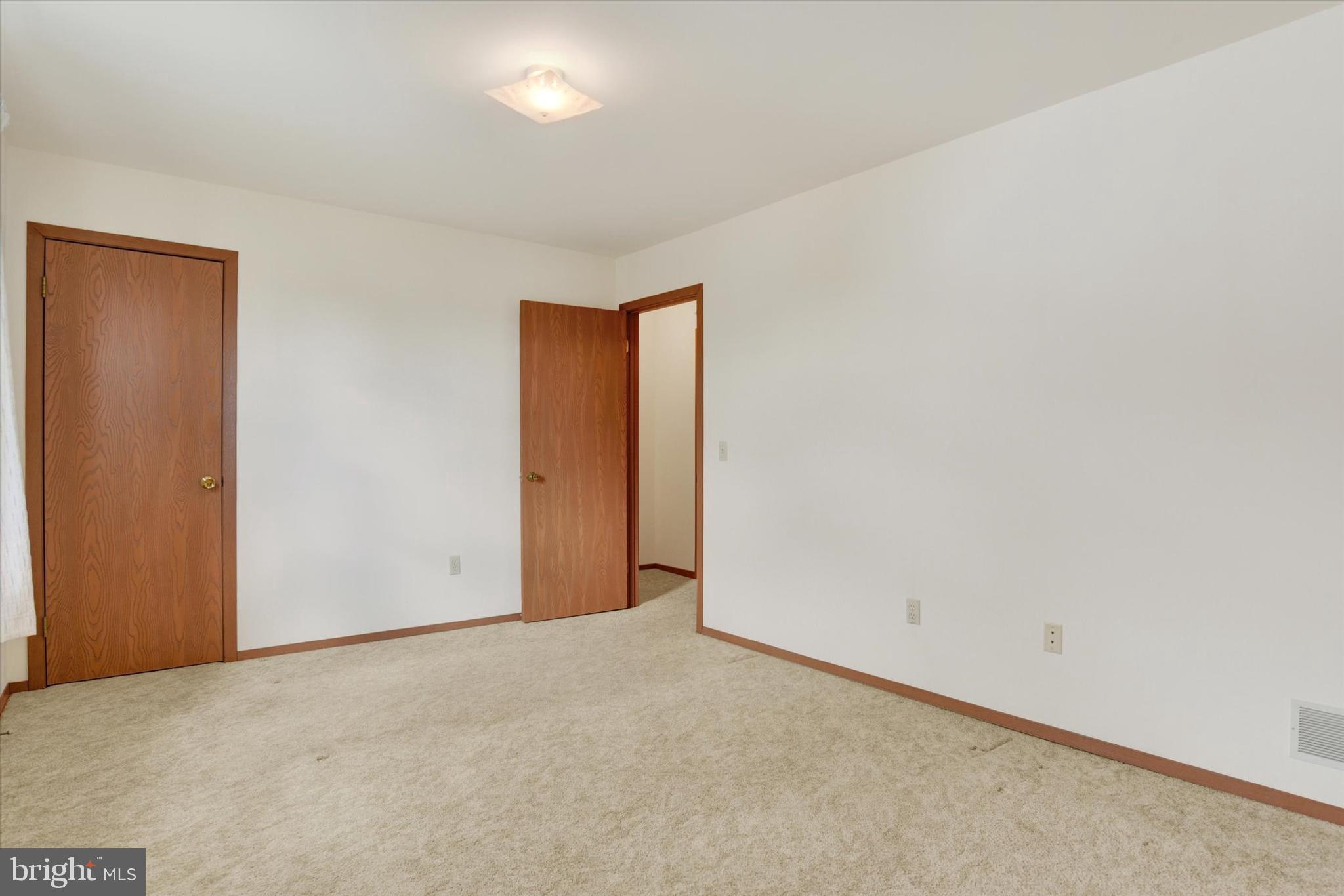 CHESTNUT RIDGE - Residential