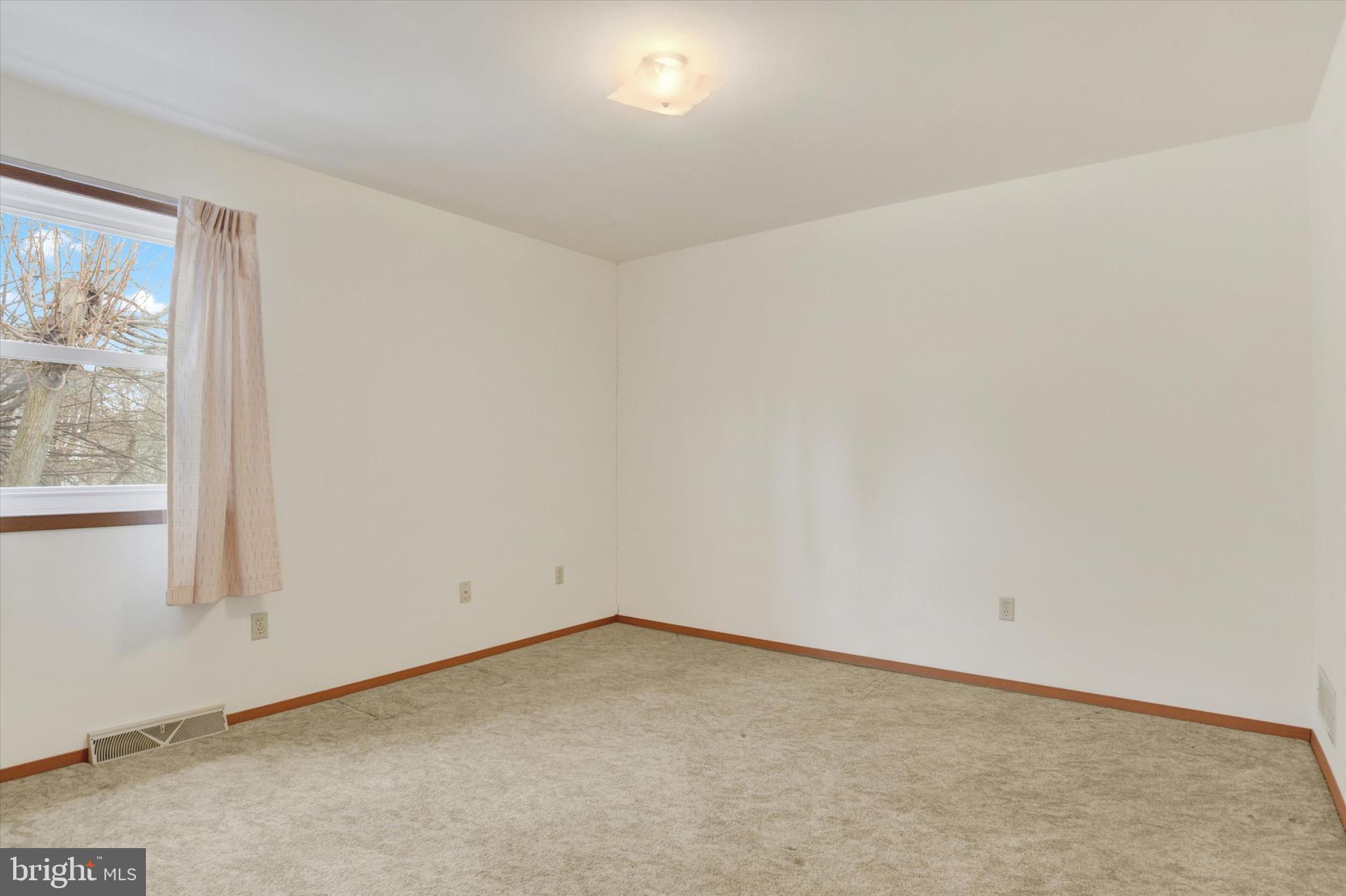 CHESTNUT RIDGE - Residential