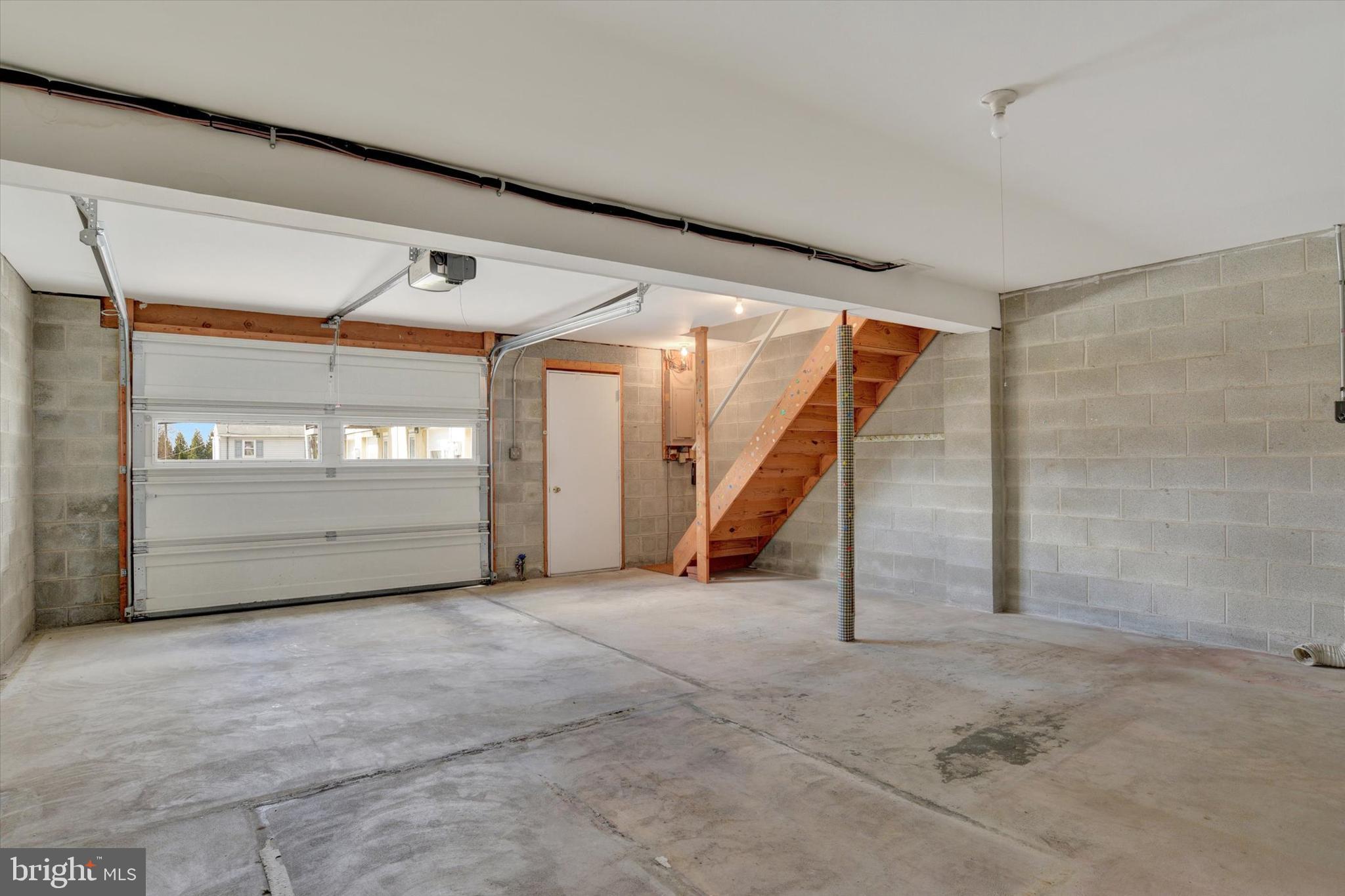 CHESTNUT RIDGE - Residential