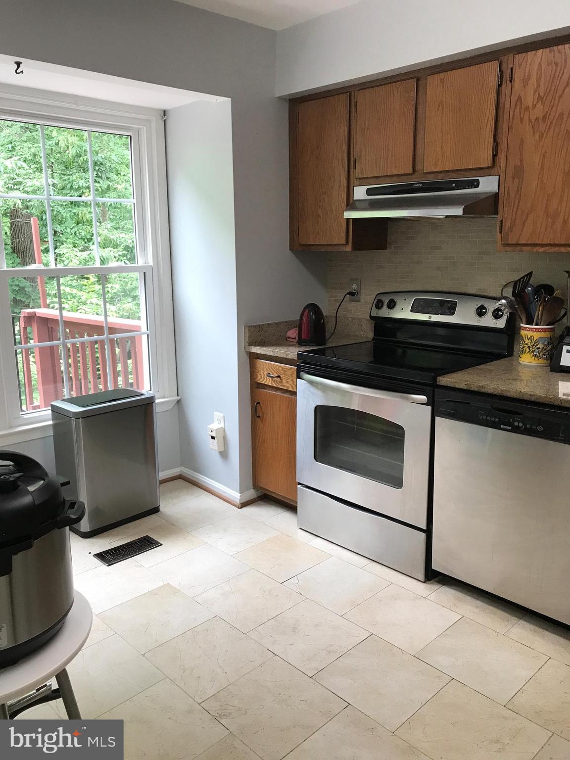 ARCOLA - Residential Lease