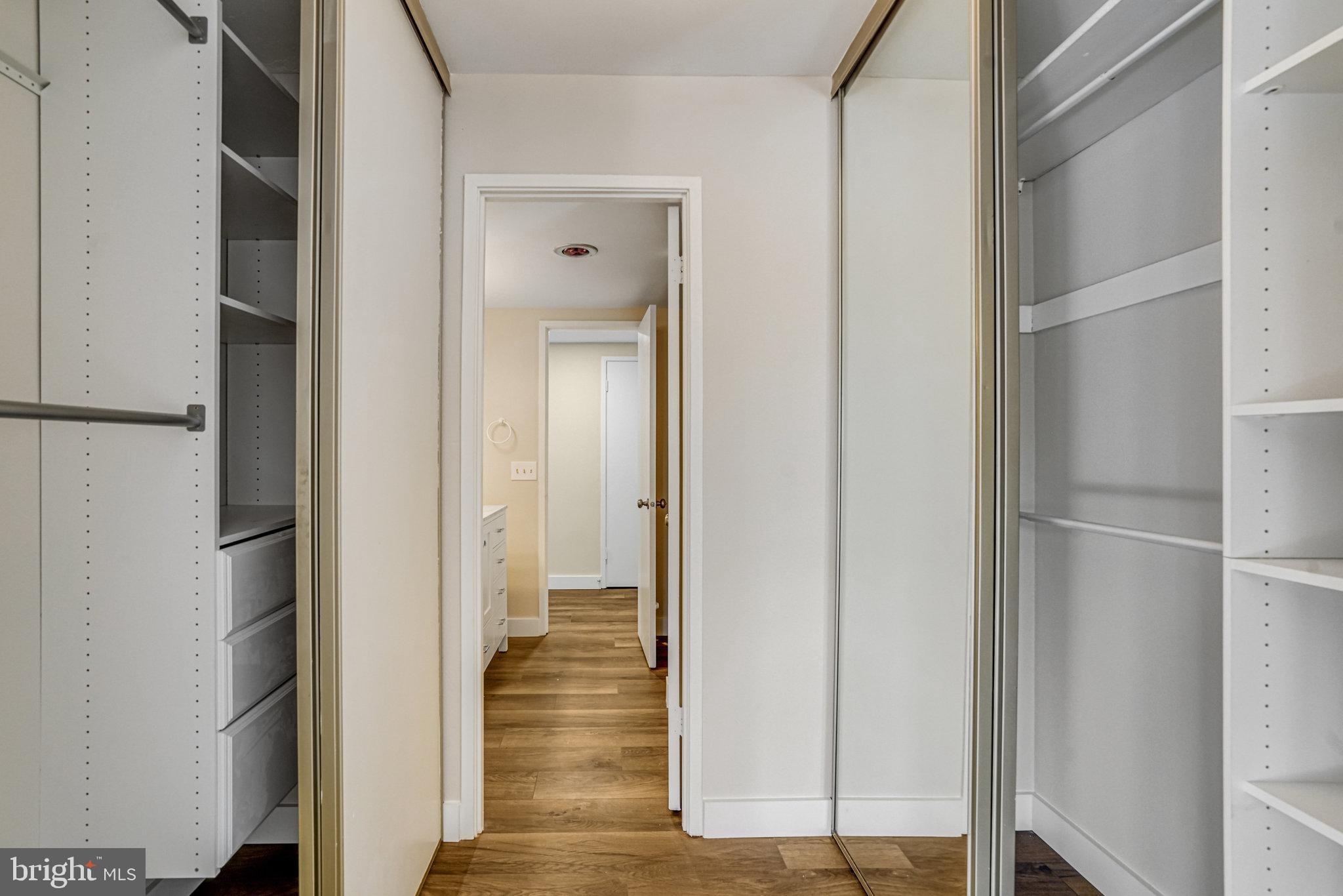 ALEXANDRIA KNOLLS - Residential