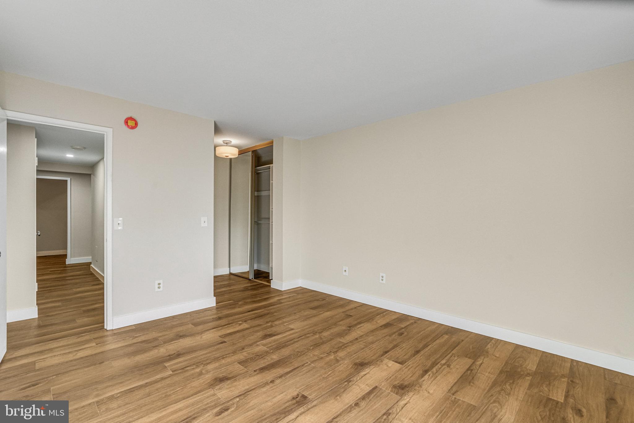 ALEXANDRIA KNOLLS - Residential